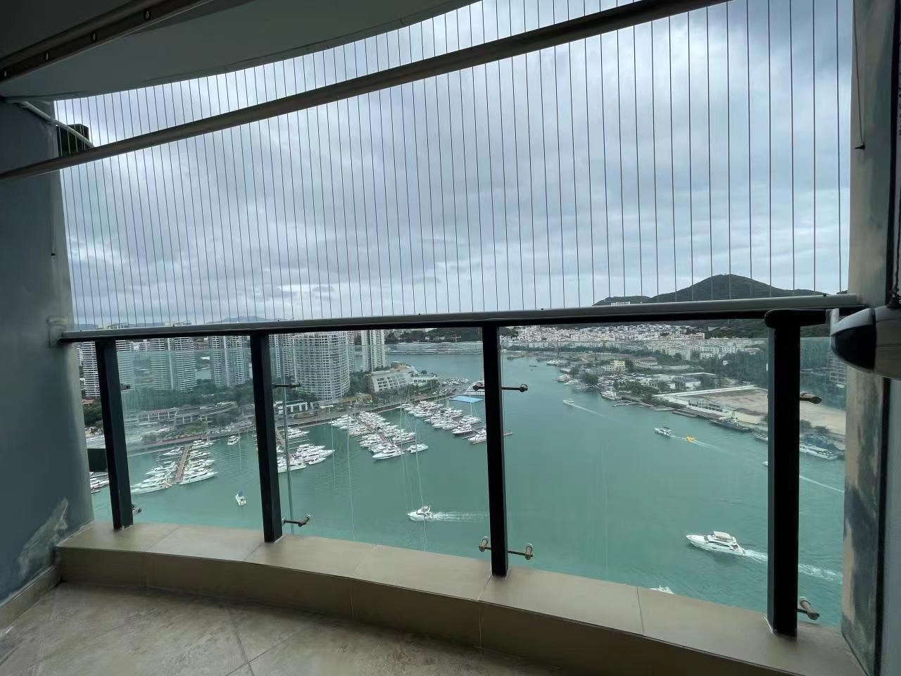 鸿洲天玺 4室2厅3卫 1260.0万 鸿洲天玺 4室2厅3卫 1260.0万客厅