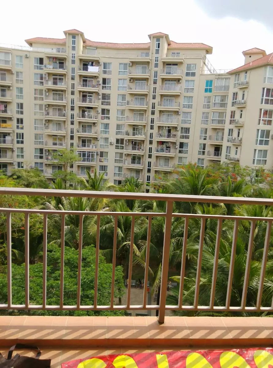 海岳半岛城邦 2室1厅1卫 185.0万 海岳半岛城邦 2室1厅1卫 185.0万客厅