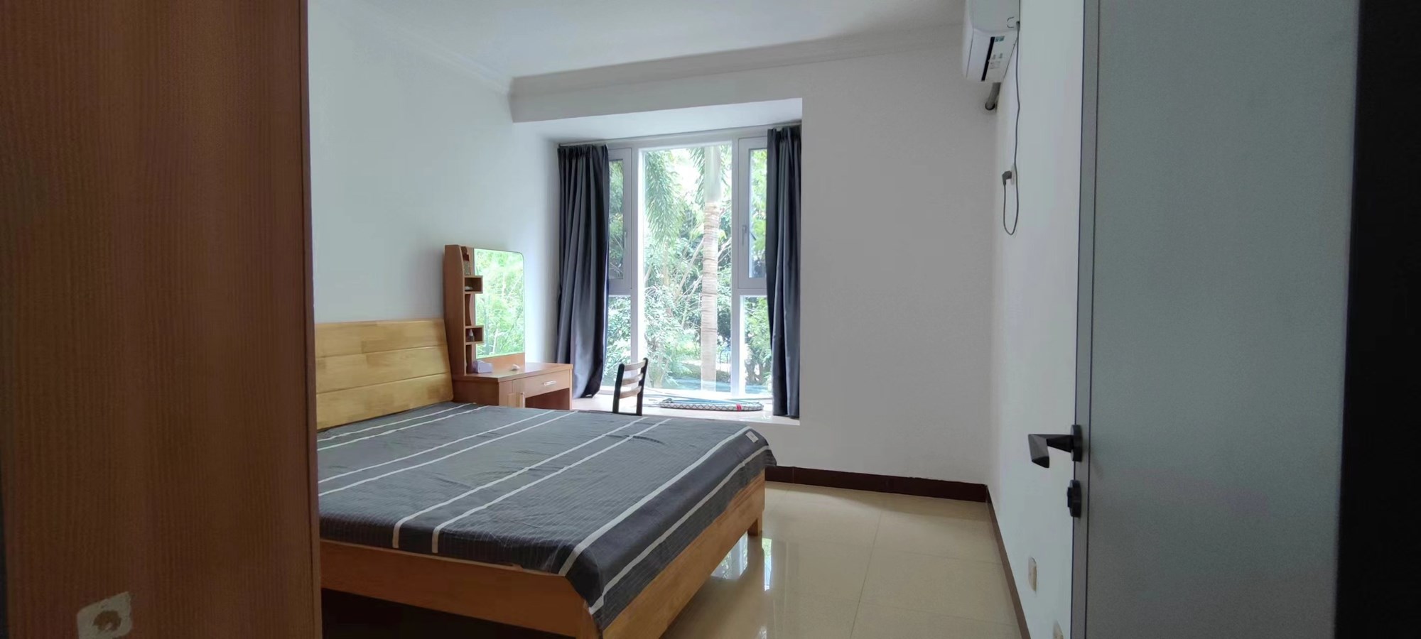 瑞海花园 2室2厅1卫 220.0万 瑞海花园 2室2厅1卫 220.0万客厅