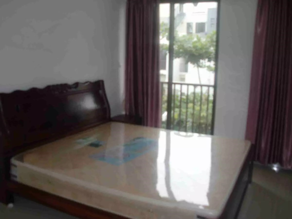 凤凰水城凤凰湾 3室2厅2卫 5500.0元/月 凤凰水城凤凰湾 3室2厅2卫 5500.0元/月室内图