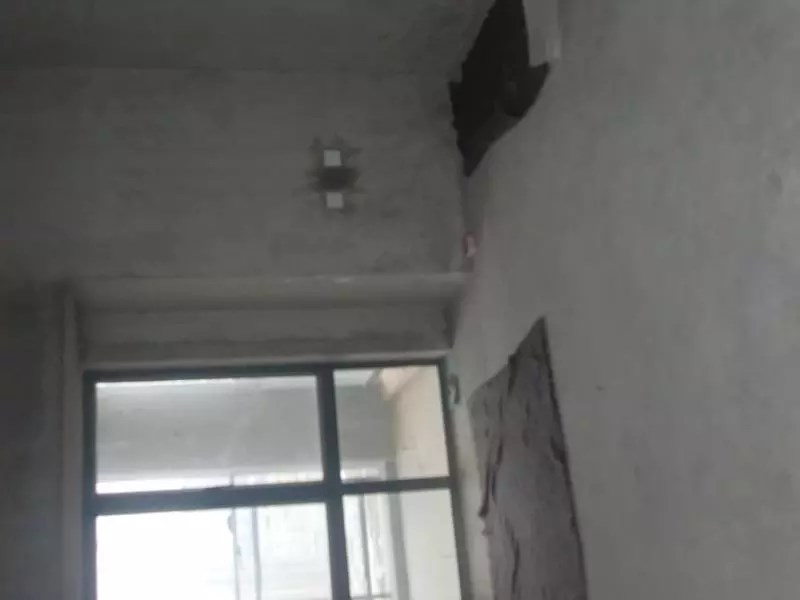 凤凰水城 3室2厅2卫 420.0万 凤凰水城 3室2厅2卫 420.0万客厅