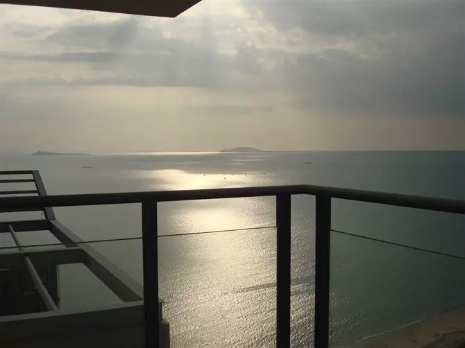 兰海花园三期 1室1厅1卫 310.0万 兰海花园三期 1室1厅1卫 310.0万客厅