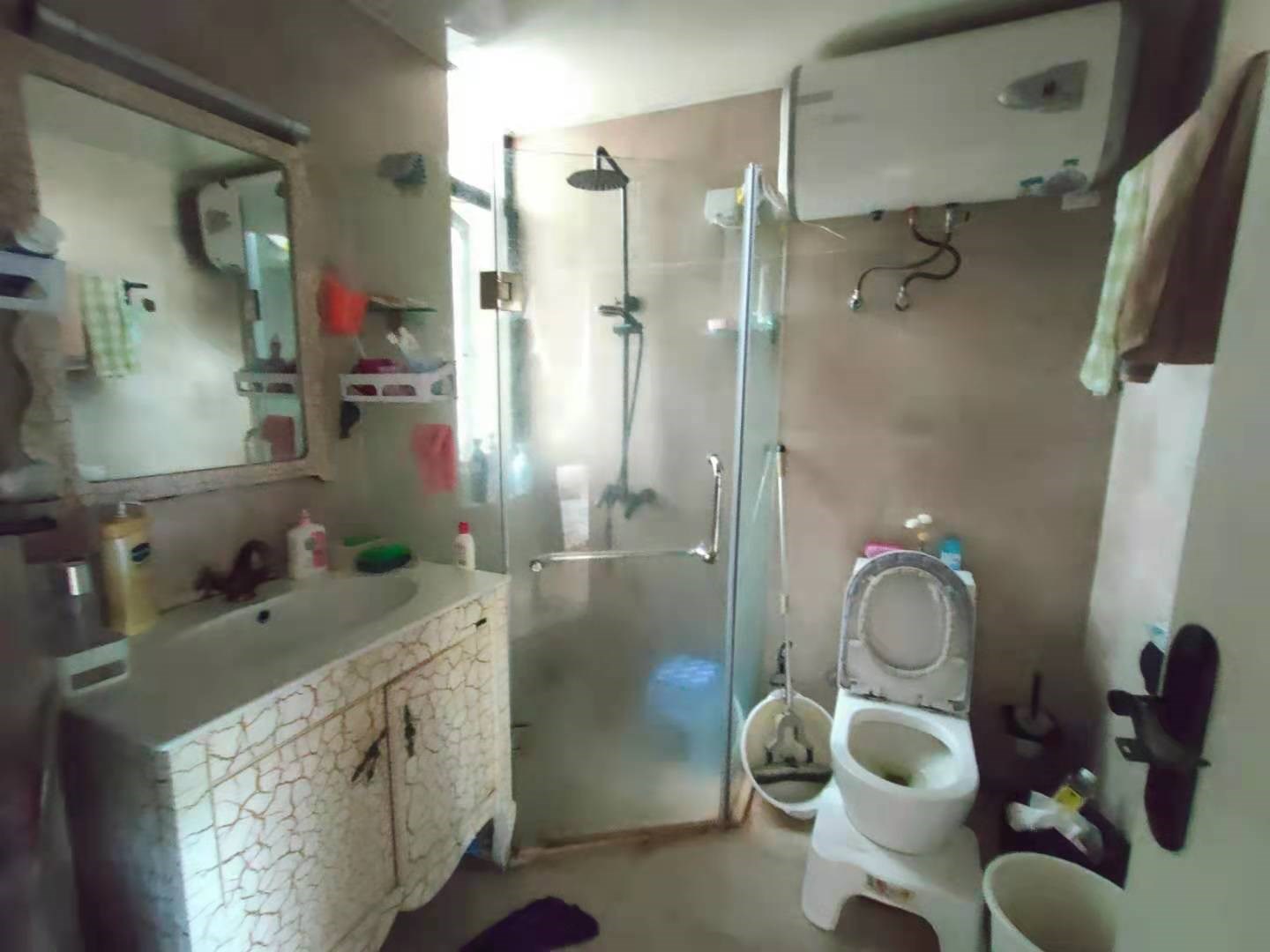 凤凰水城南岸 2室2厅1卫 3100.0元/月 凤凰水城南岸 2室2厅1卫 3100.0元/月室内图