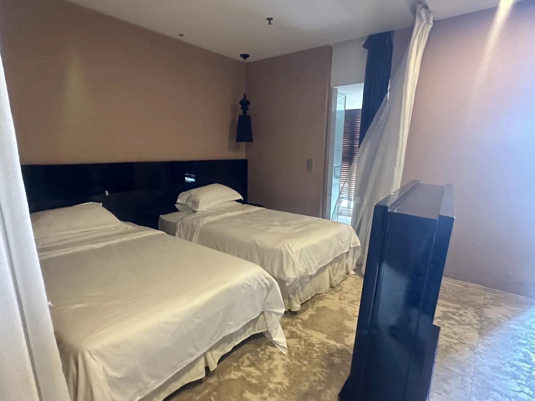 黎客度假酒店 1室1厅1卫 175.0万 黎客度假酒店 1室1厅1卫 175.0万客厅