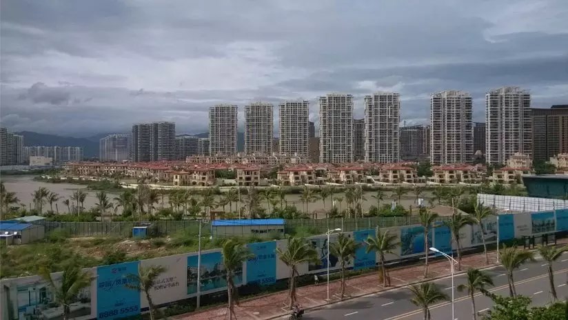 凤凰水城南岸  1室1厅1卫    110.0万 凤凰水城南岸  1室1厅1卫    110.0万客厅