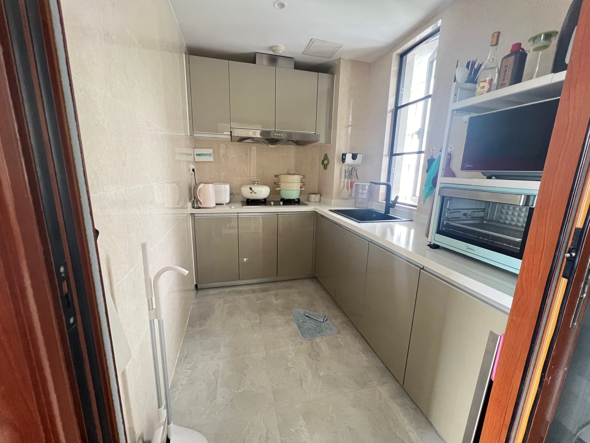 双大山湖湾 2室2厅1卫 235.0万 双大山湖湾 2室2厅1卫 235.0万客厅