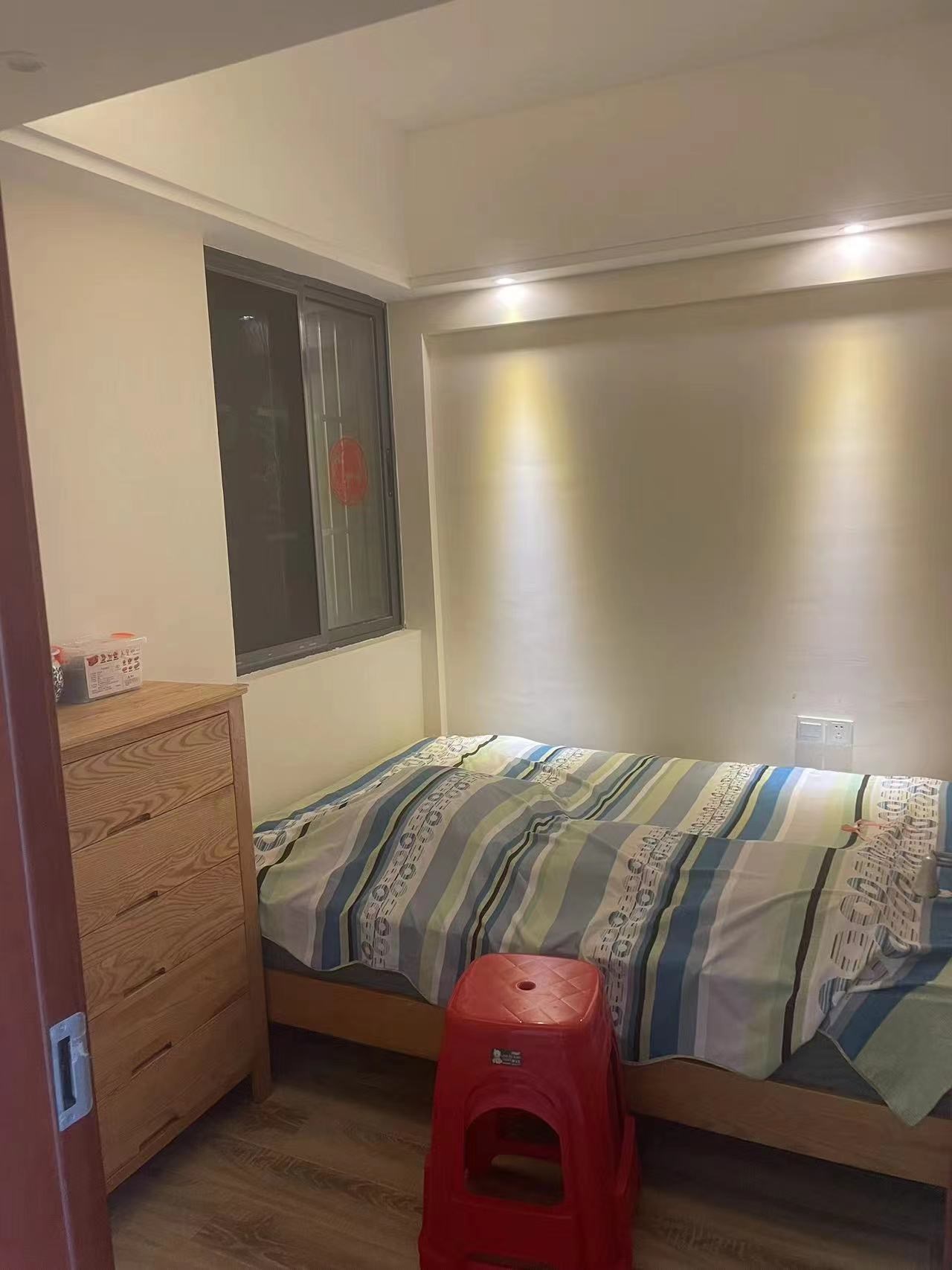 凤岭悦澜 2室2厅1卫 185.0万 凤岭悦澜 2室2厅1卫 185.0万客厅