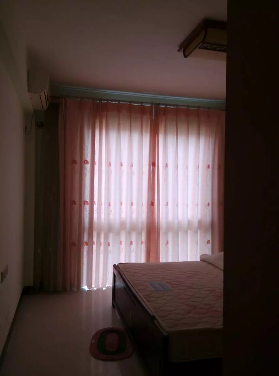 海岳半岛城邦 2室1厅1卫 185.0万 海岳半岛城邦 2室1厅1卫 185.0万客厅