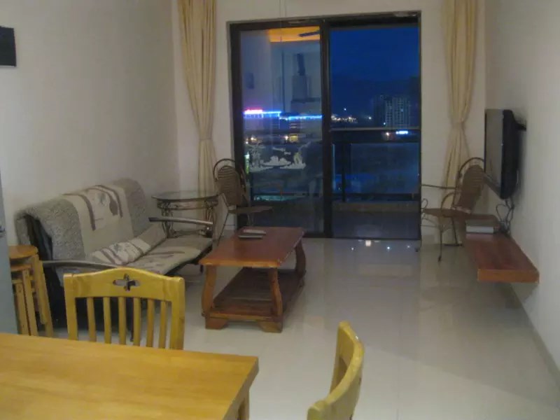 凤凰水城 2室1厅1卫 168.0万 凤凰水城 2室1厅1卫 168.0万客厅