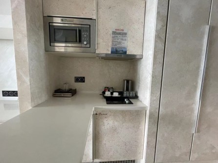 凤凰岛  1室1厅1卫    220.0万