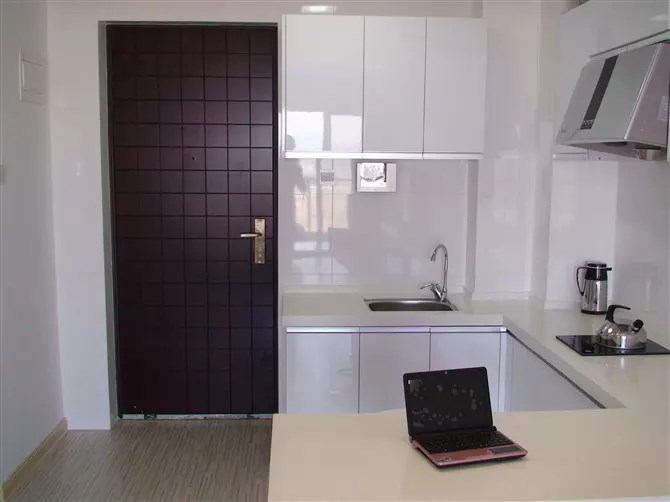 兰海花园三期 1室1厅1卫 310.0万 兰海花园三期 1室1厅1卫 310.0万客厅