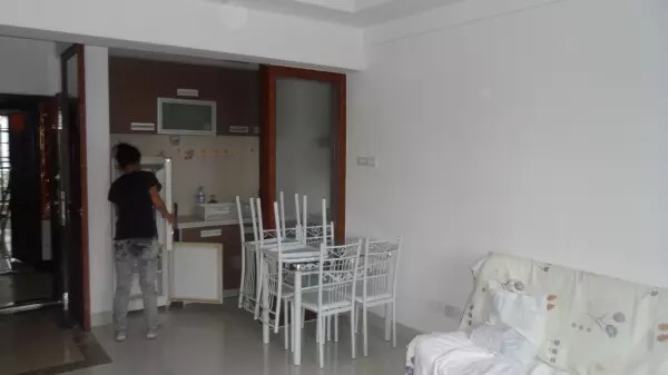 金蓝湾 1室1厅1卫 160.0万 金蓝湾 1室1厅1卫 160.0万客厅