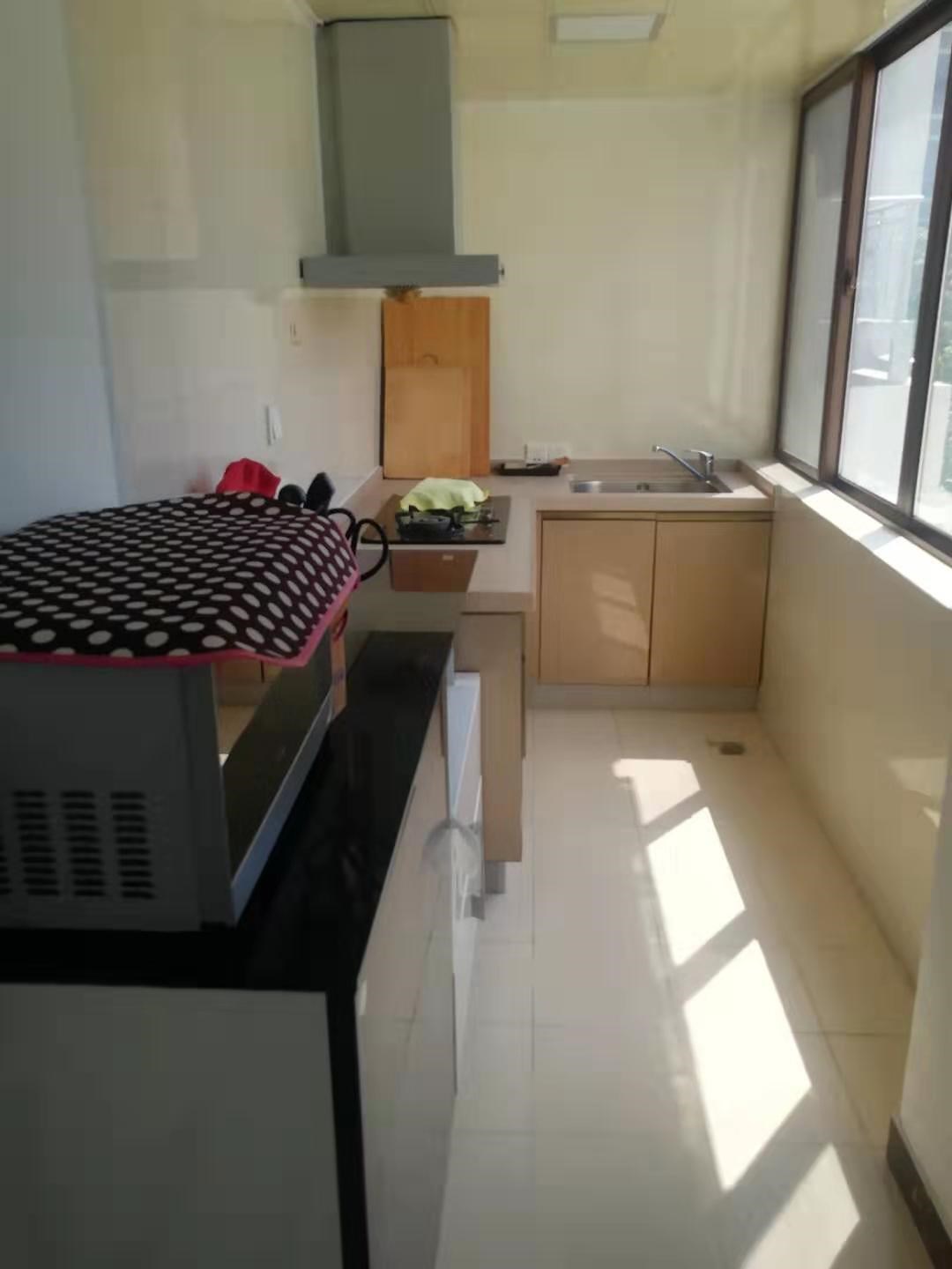 凤凰水城凤凰湾  3室2厅2卫    5000.0元/月 凤凰水城凤凰湾  3室2厅2卫    5000.0元/月