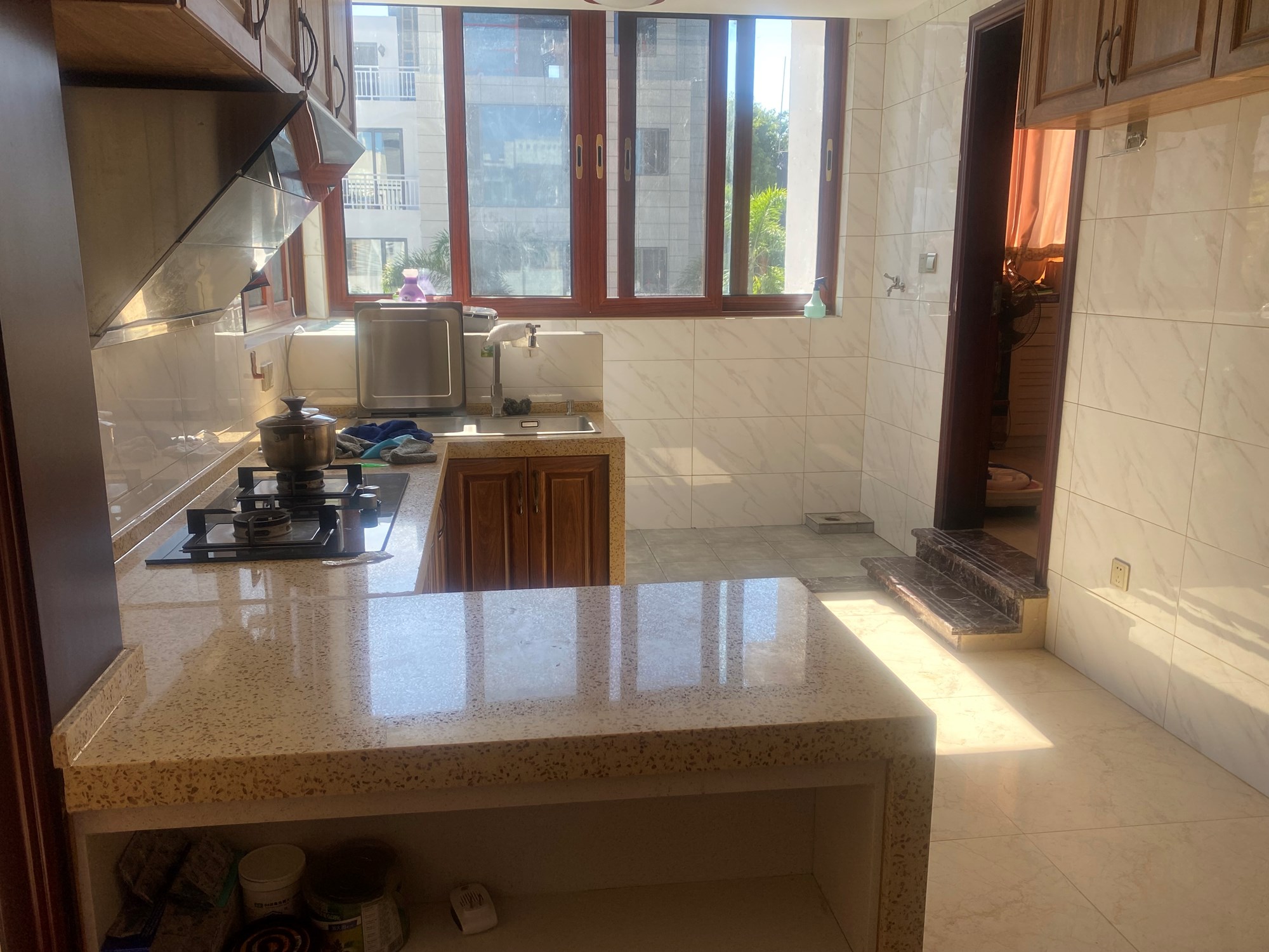 凤凰水城凤凰湾 3室2厅2卫 5000.0元/月 凤凰水城凤凰湾 3室2厅2卫 5000.0元/月室内图