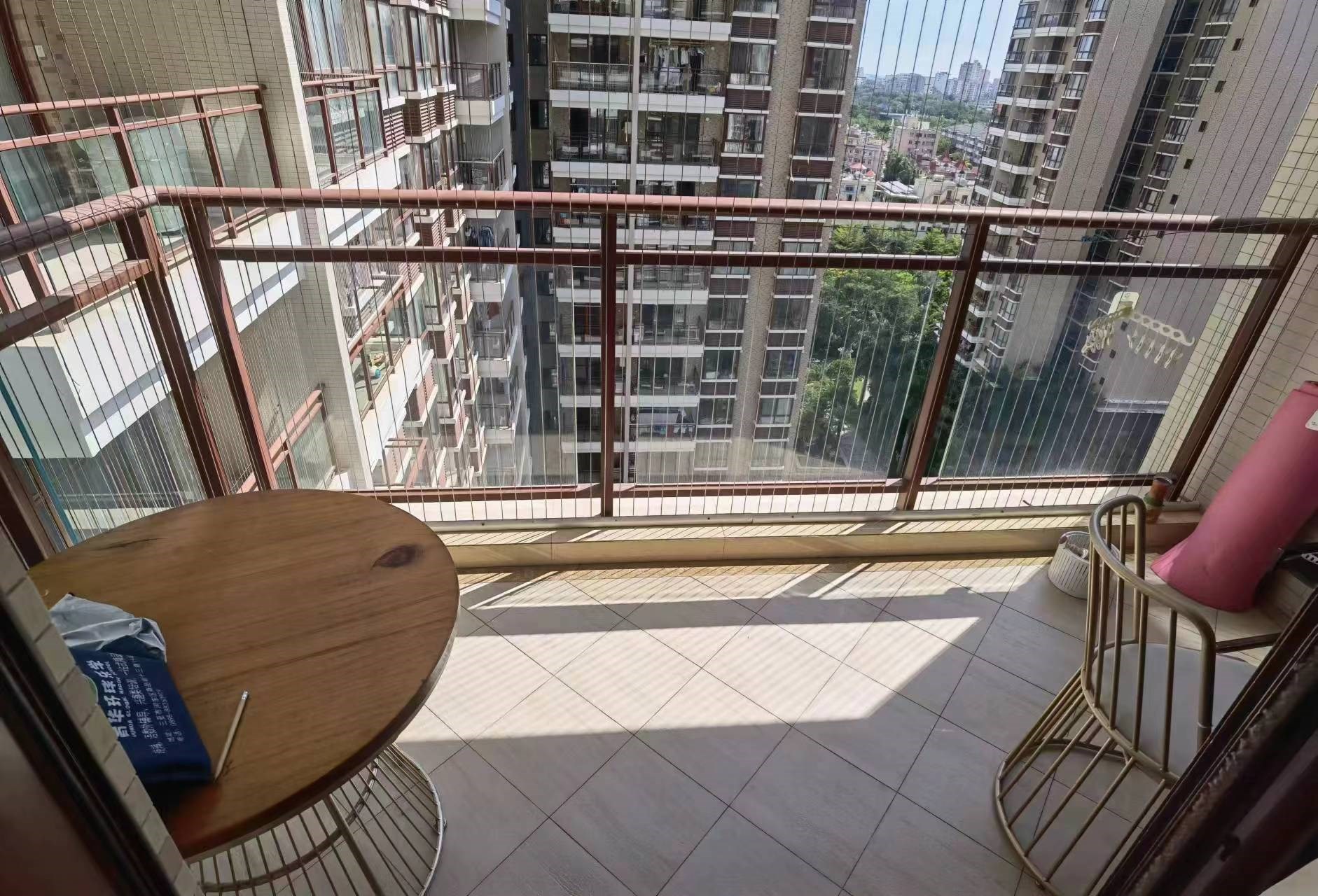 丽冠雅居  1室1厅1卫    3500.0元/月 丽冠雅居  1室1厅1卫    3500.0元/月