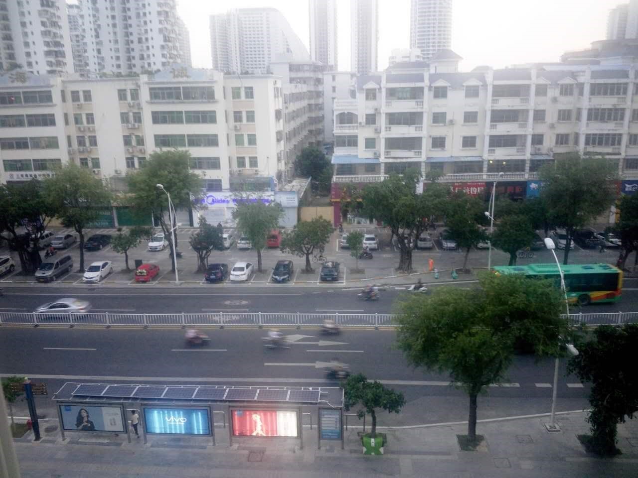 太阳岛公寓 2室1厅1卫 75.0万 太阳岛公寓 2室1厅1卫 75.0万客厅