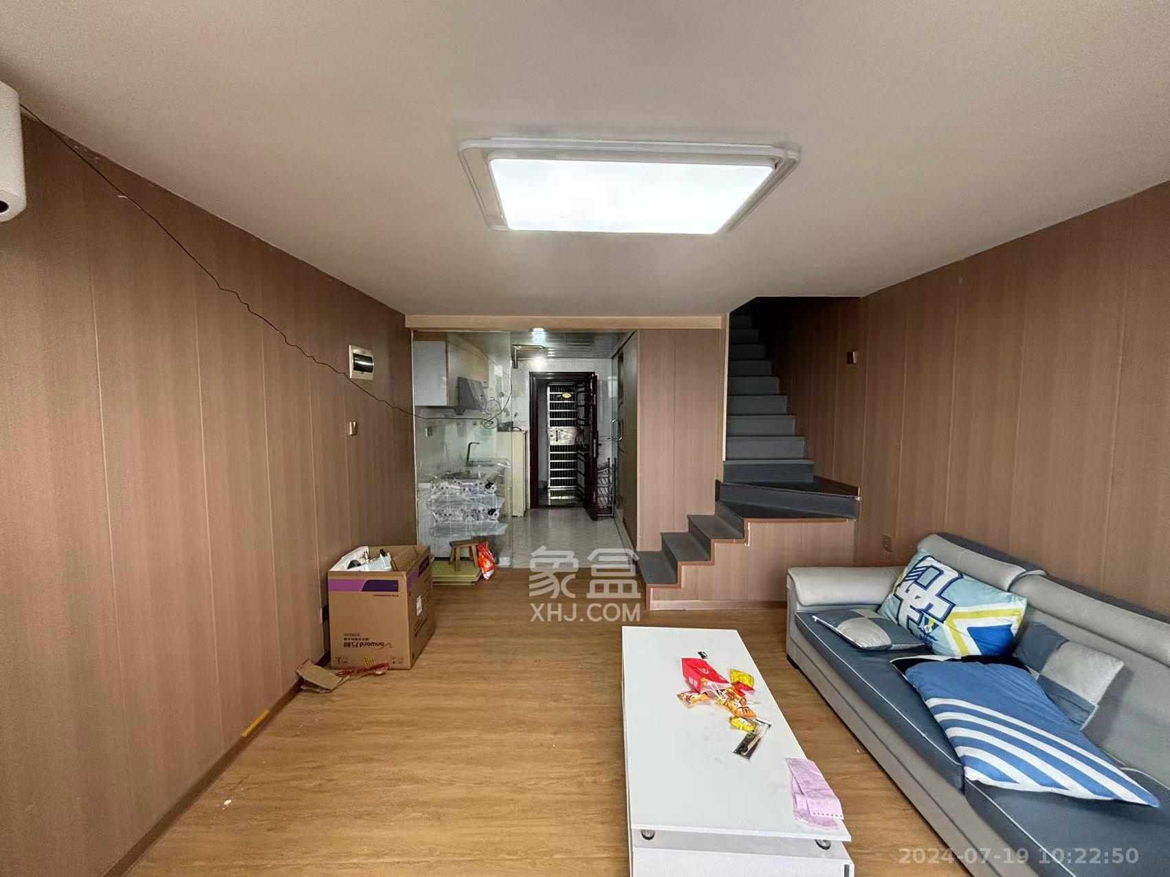 他城（天鸿时代公寓）  2室1厅1卫   1800.00元/月室内图