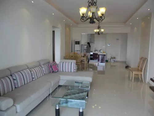 兰海花园三期 2室1厅1卫 510.0万 兰海花园三期 2室1厅1卫 510.0万客厅