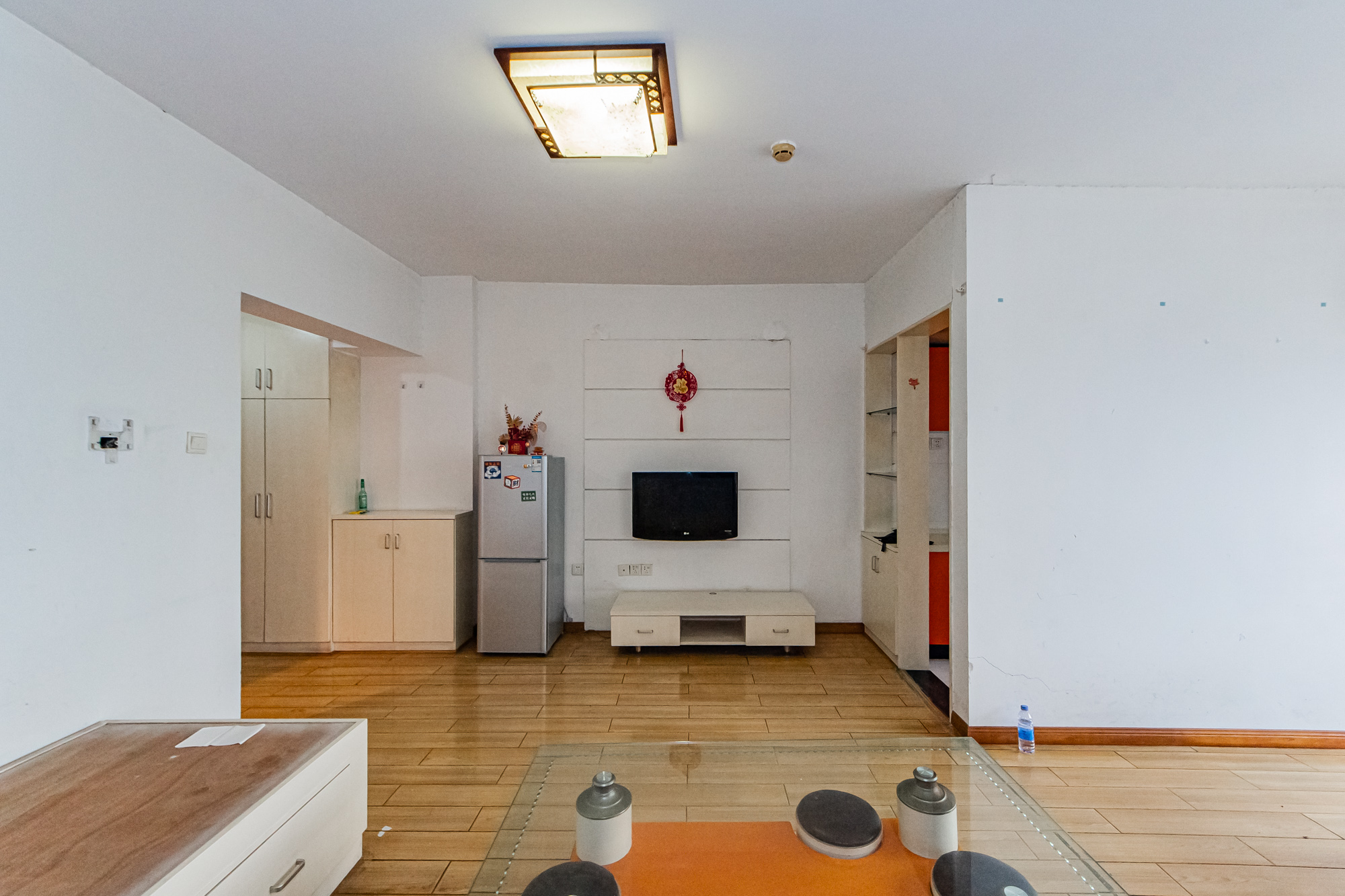 先锋水韵花都  1室1厅1卫    32.0万 先锋水韵花都  1室1厅1卫    32.0万客厅