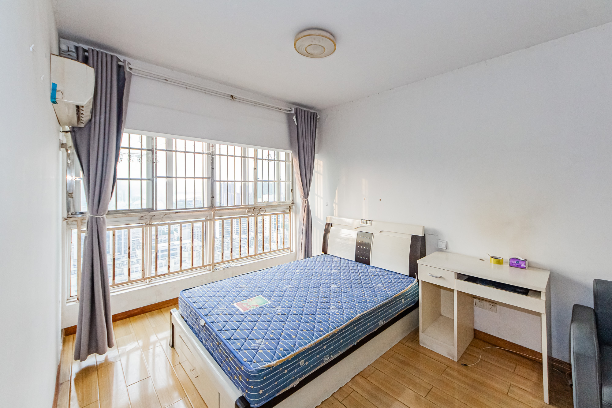 先锋水韵花都  1室1厅1卫    32.0万 先锋水韵花都  1室1厅1卫    32.0万卧室