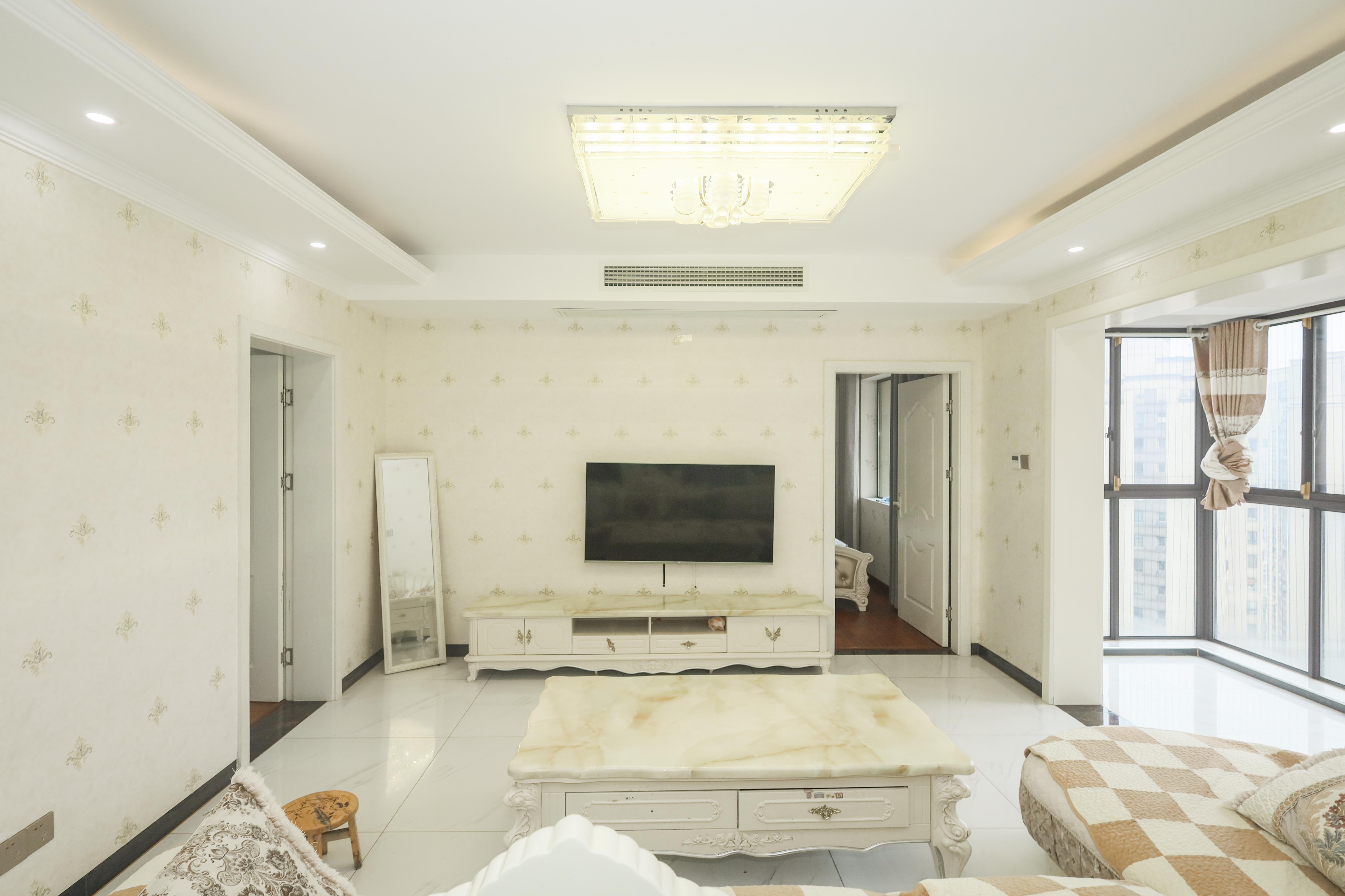 梅溪湖合能璞丽  3室2厅2卫   160.00万