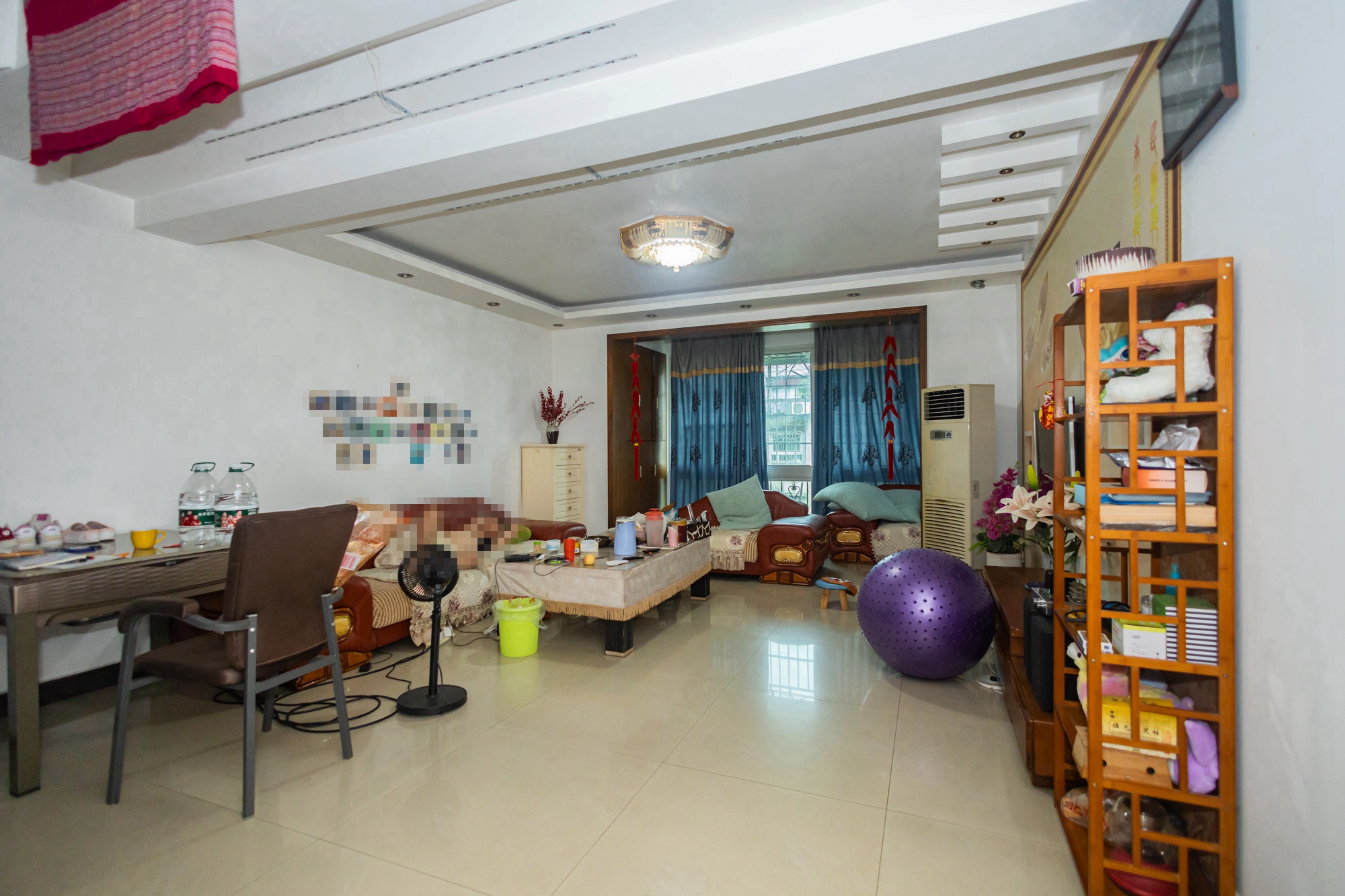 欣安小区 5室3厅3卫 111.58万 欣安小区 5室3厅3卫 111.58万客厅