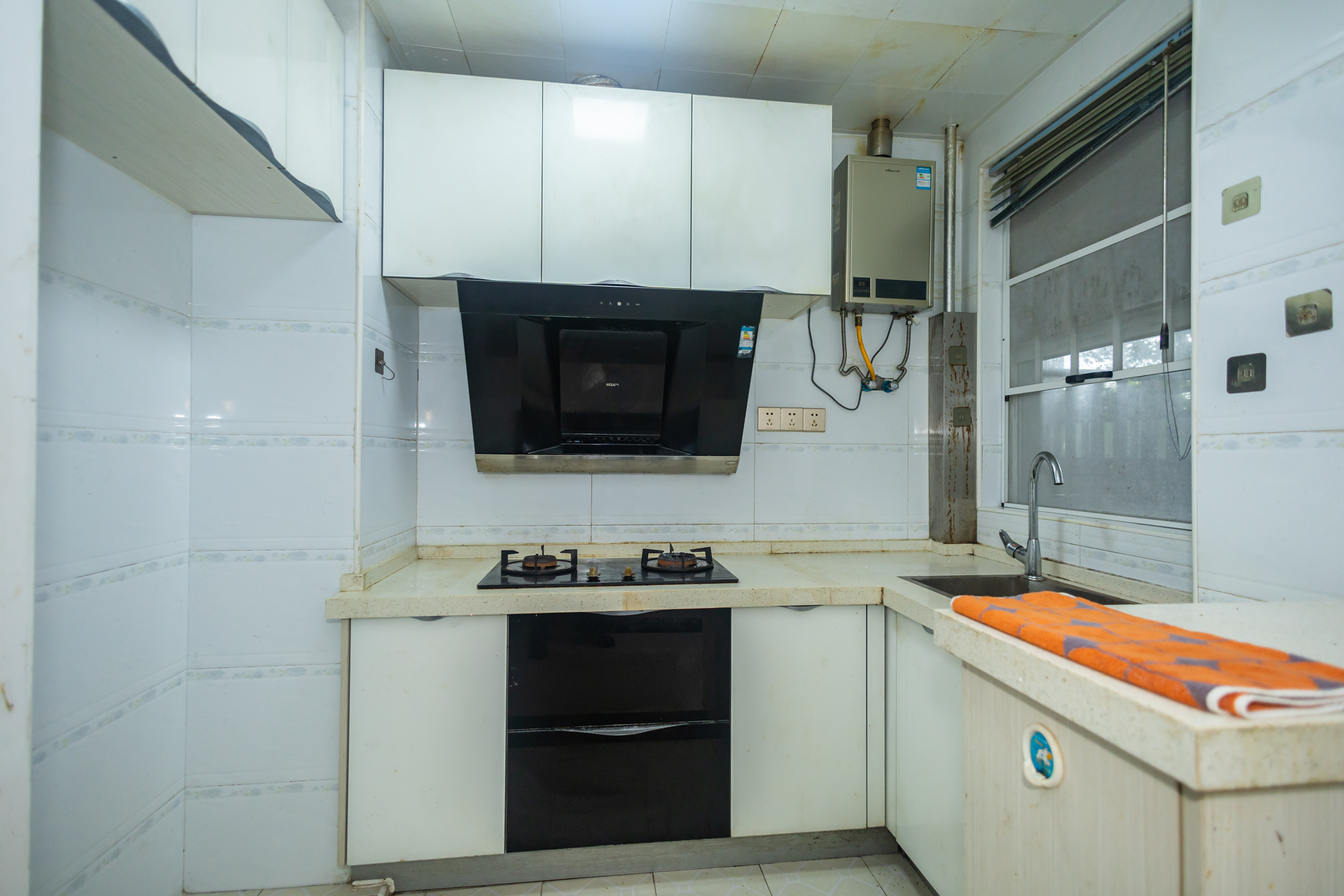 金科时代中心  3室2厅1卫    68.8万 金科时代中心  3室2厅1卫    68.8万厨房