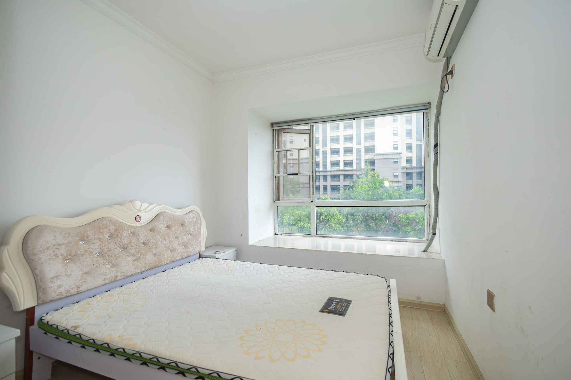 金科时代中心  3室2厅1卫    68.8万 金科时代中心  3室2厅1卫    68.8万卧室