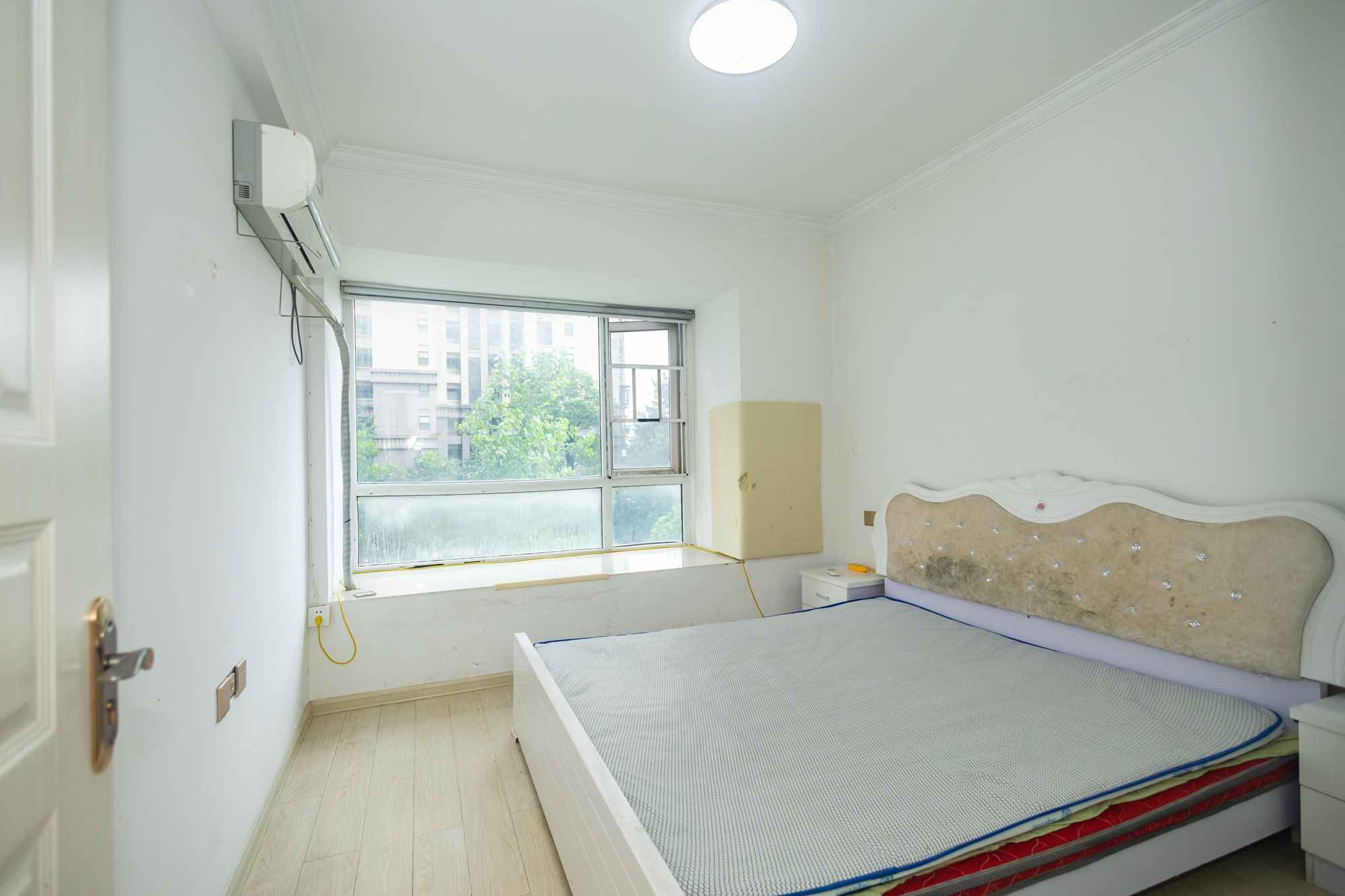 金科时代中心  3室2厅1卫    68.8万 金科时代中心  3室2厅1卫    68.8万卧室