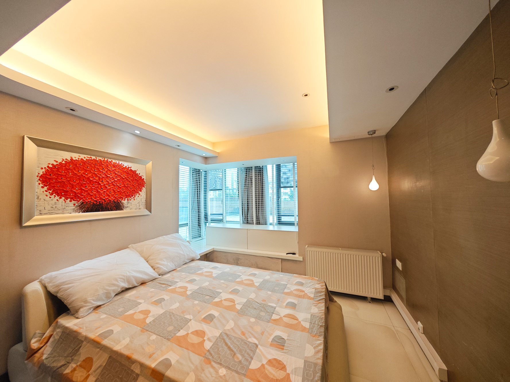 新城新世界一二三期 1室1厅1卫 112.0万 新城新世界一二三期 1室1厅1卫 112.0万卧室