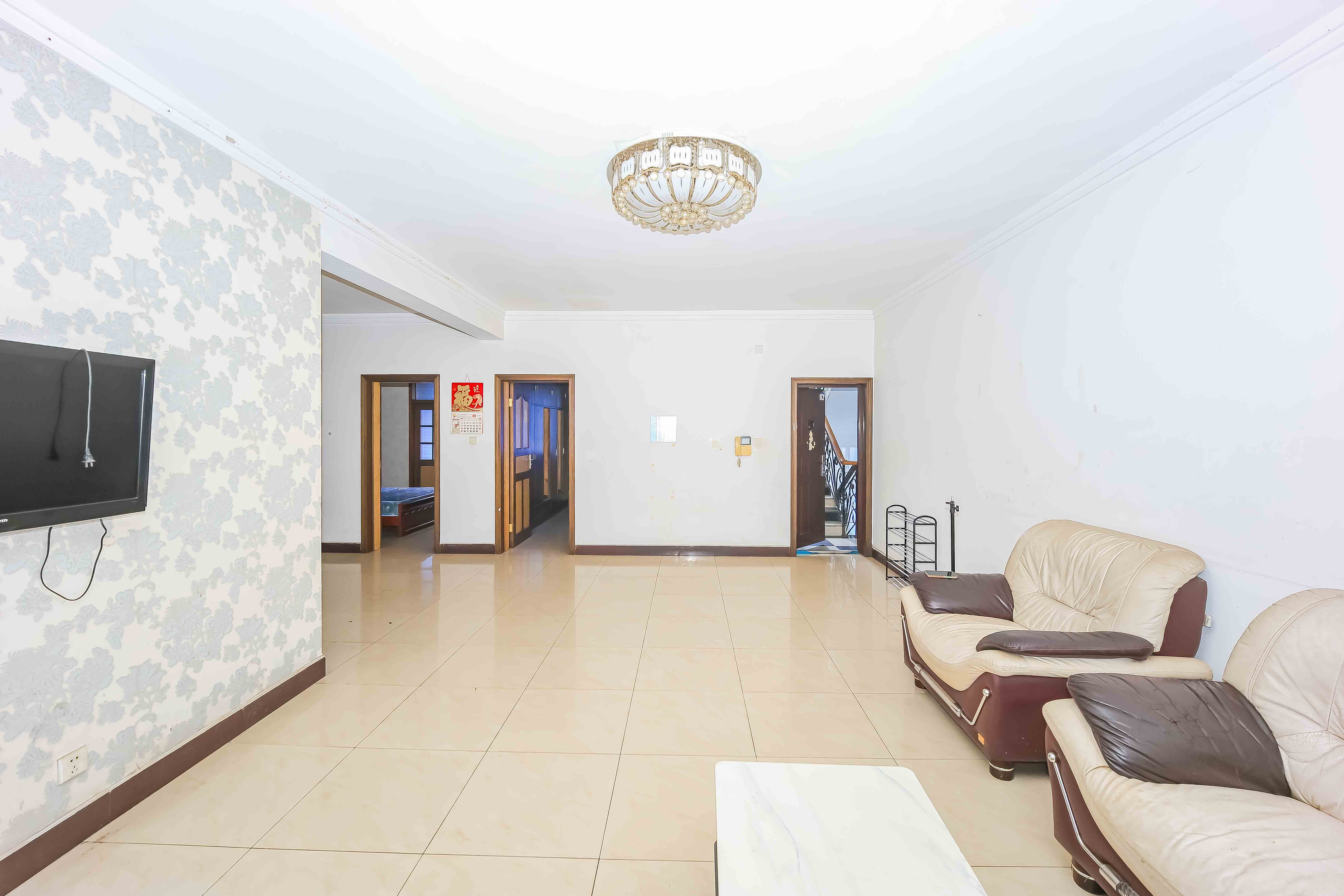 杏花园公寓  2室2厅1卫    68.0万 杏花园公寓  2室2厅1卫    68.0万