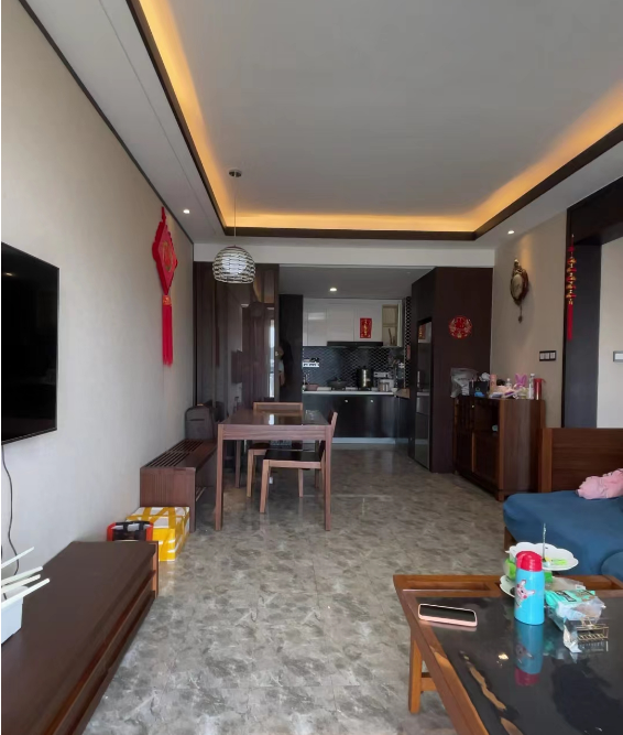 一山湖(一期) 2室2厅1卫 240.0万 一山湖(一期) 2室2厅1卫 240.0万客厅