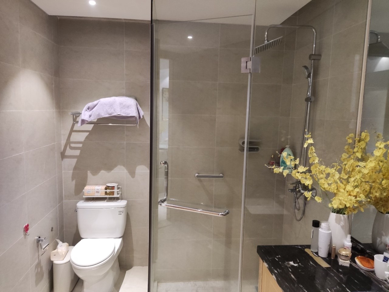 湖光山舍 1室1厅1卫 3500.0元/月 湖光山舍 1室1厅1卫 3500.0元/月室内图