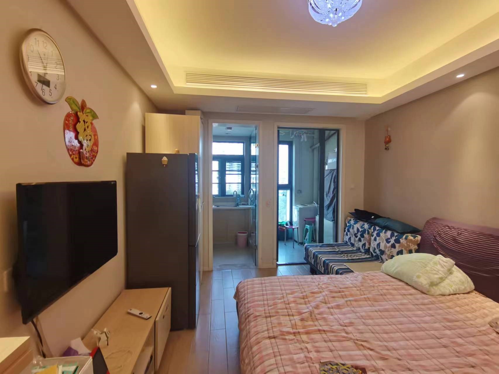 25度阳光 1室1厅1卫 82.0万 25度阳光 1室1厅1卫 82.0万客厅