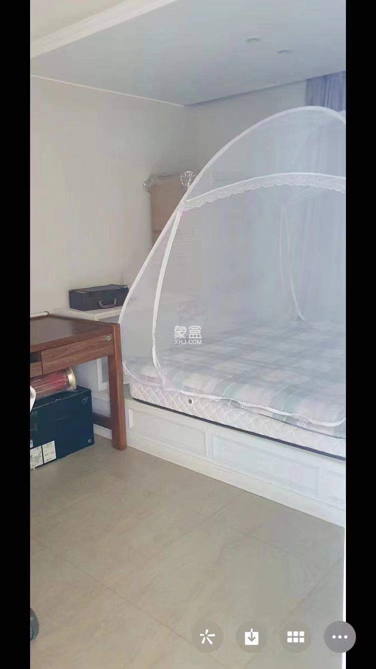 万科森林公园四期(三亚国际康体养生中心四期) 3室2厅1卫 175.0万 万科森林公园四期(三亚国际康体养生中心四期) 3室2厅1卫 175.0万客厅