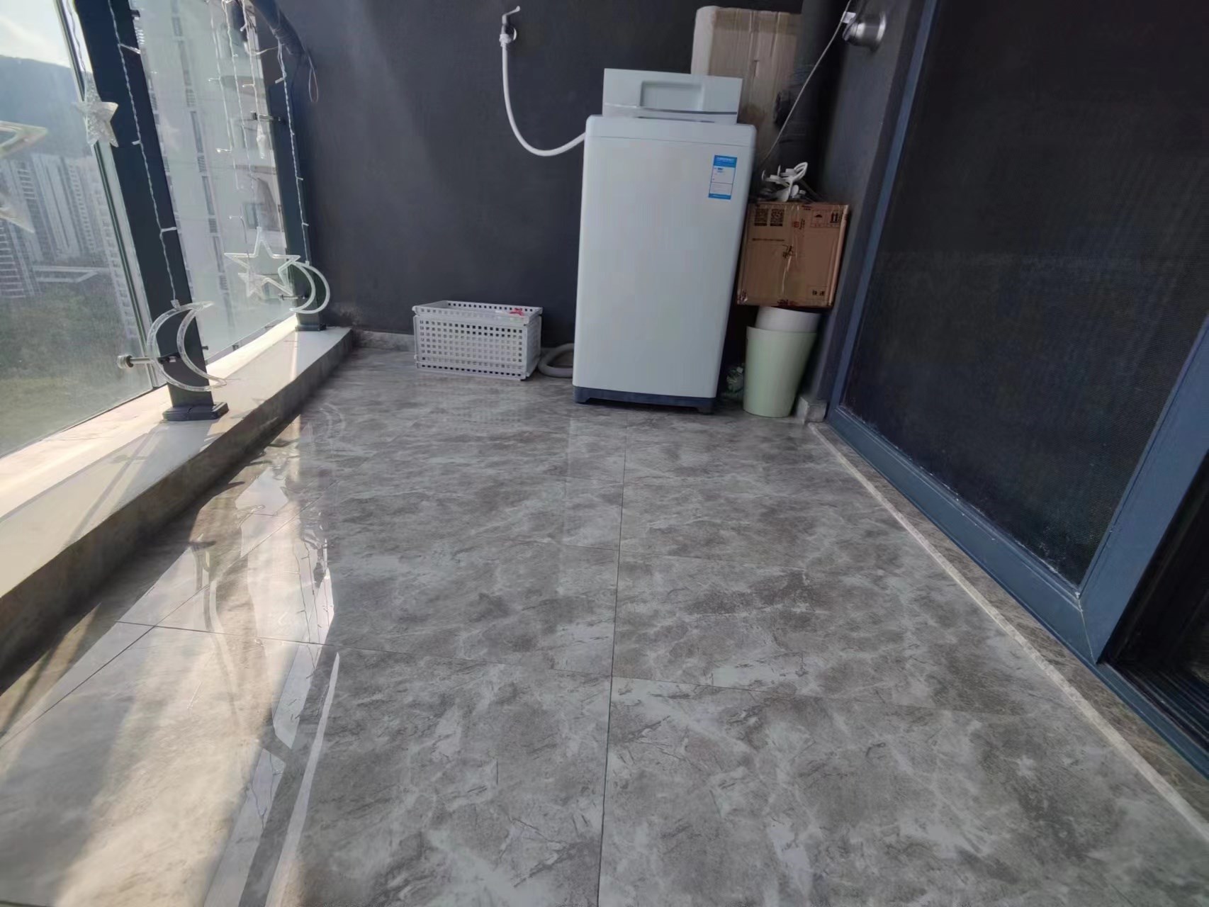 一山湖(一期)  2室2厅1卫    235.0万客厅