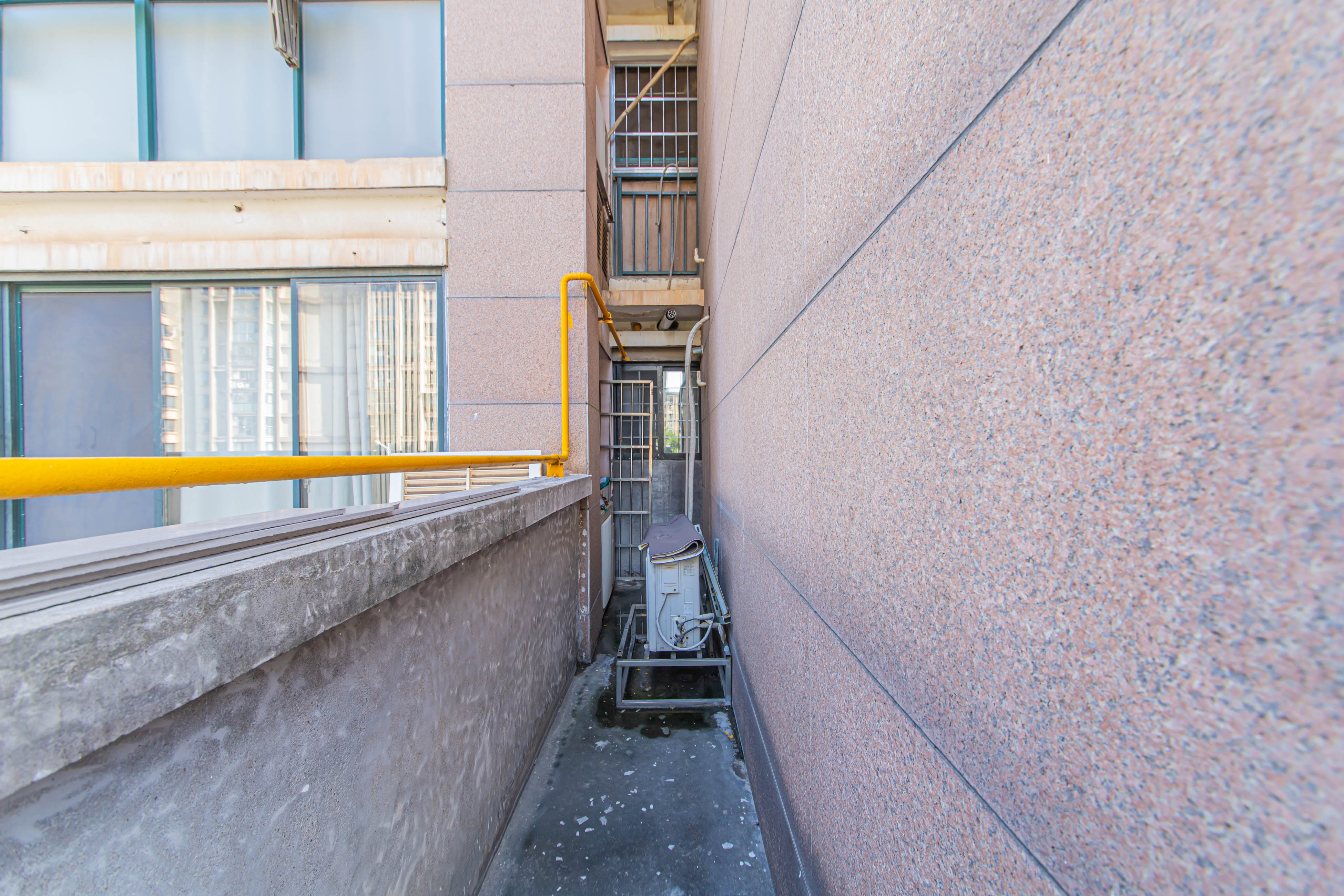 保利花园  3室2厅2卫    126.0万 保利花园  3室2厅2卫    126.0万其他