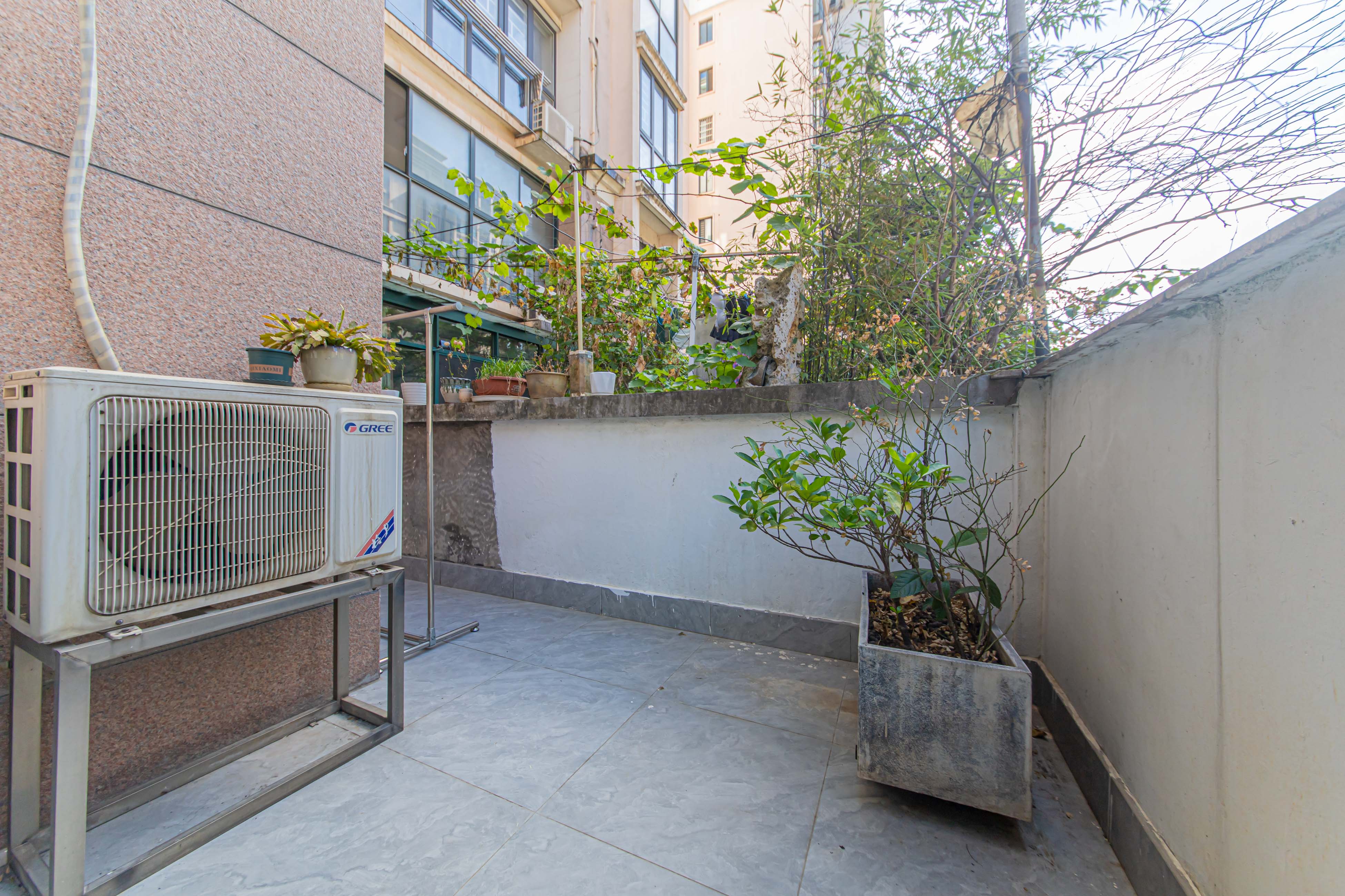 保利花园  3室2厅2卫    126.0万 保利花园  3室2厅2卫    126.0万其他