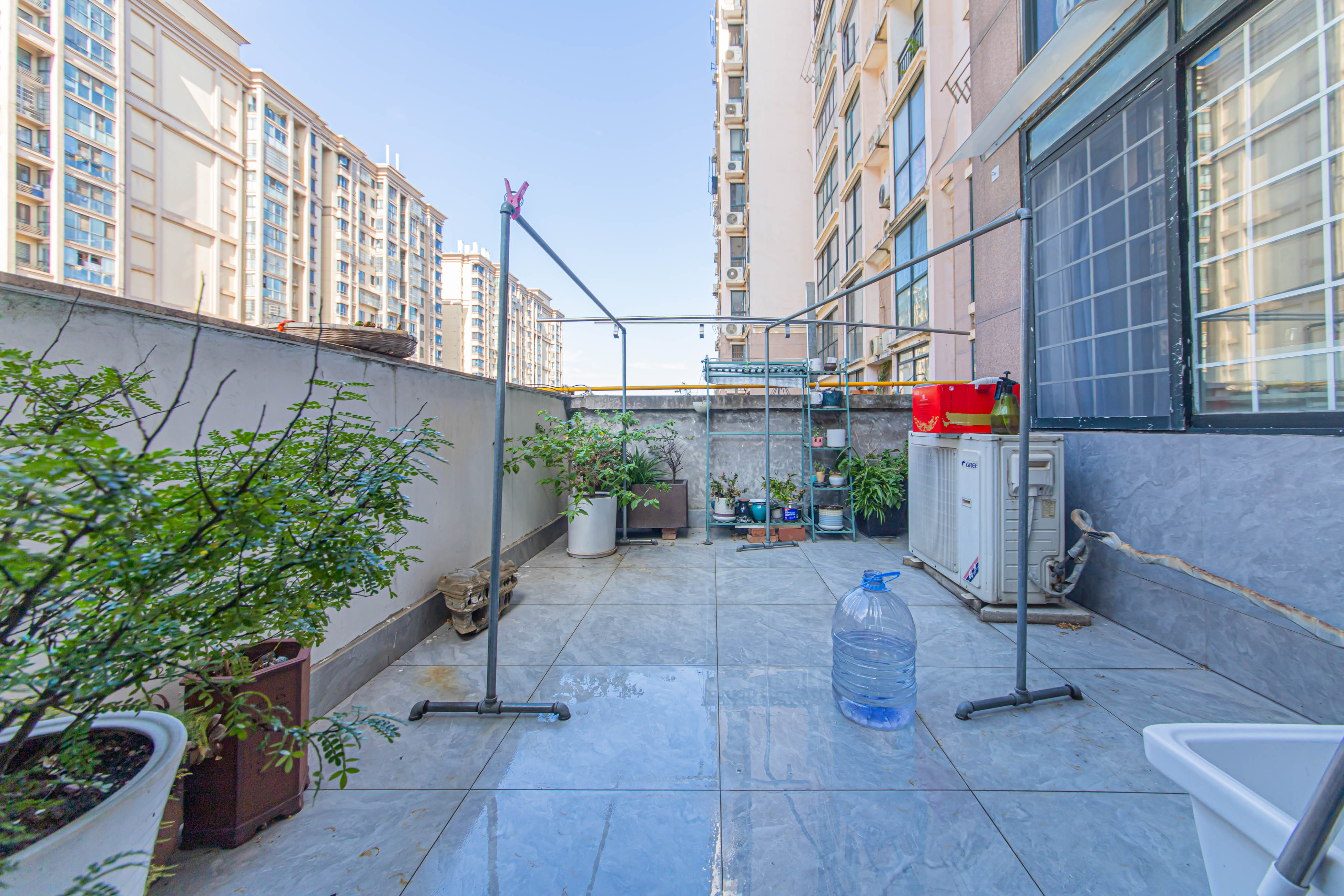 保利花园  3室2厅2卫    126.0万 保利花园  3室2厅2卫    126.0万其他