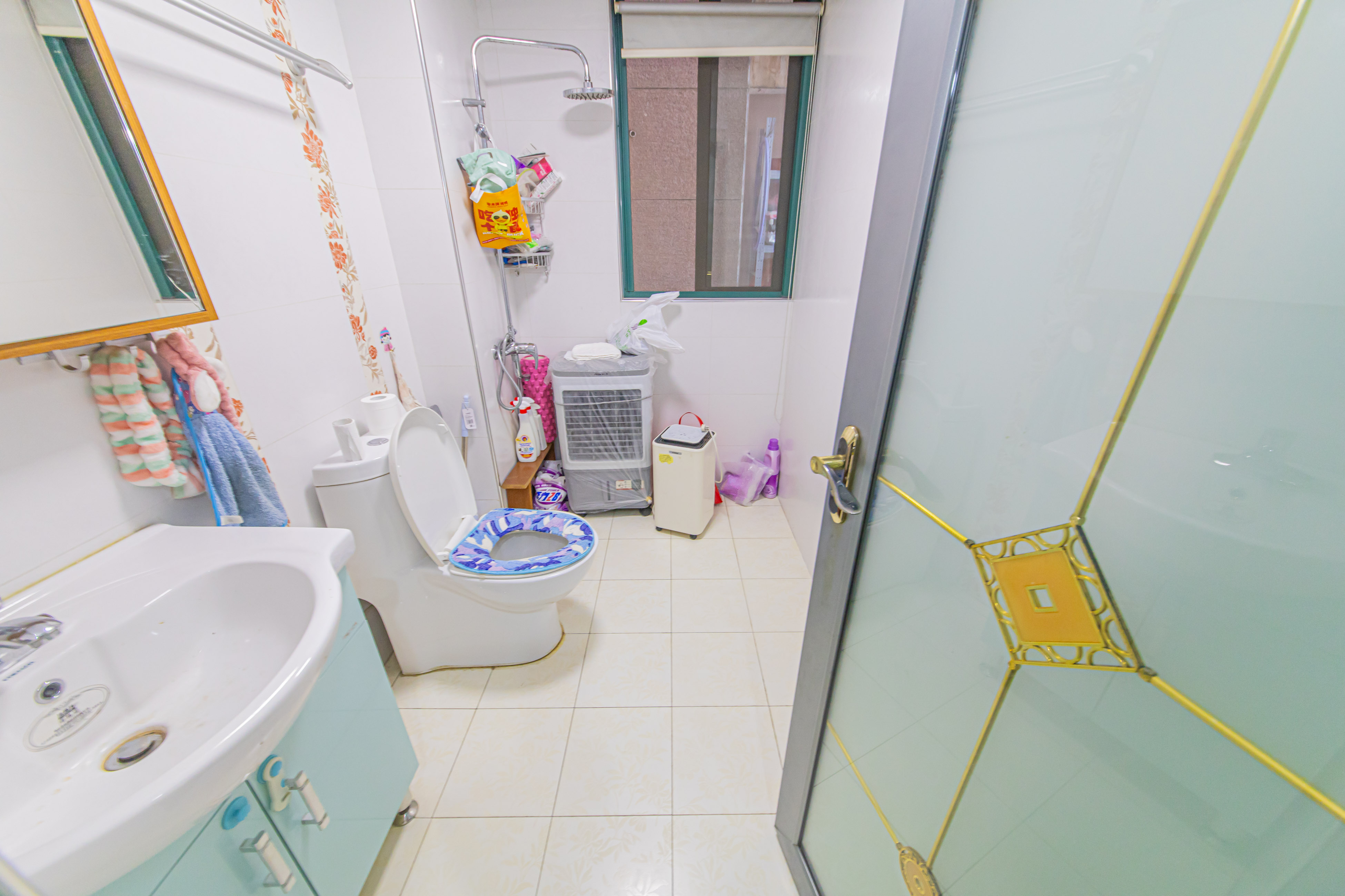 保利花园  3室2厅2卫    126.0万 保利花园  3室2厅2卫    126.0万卫生间