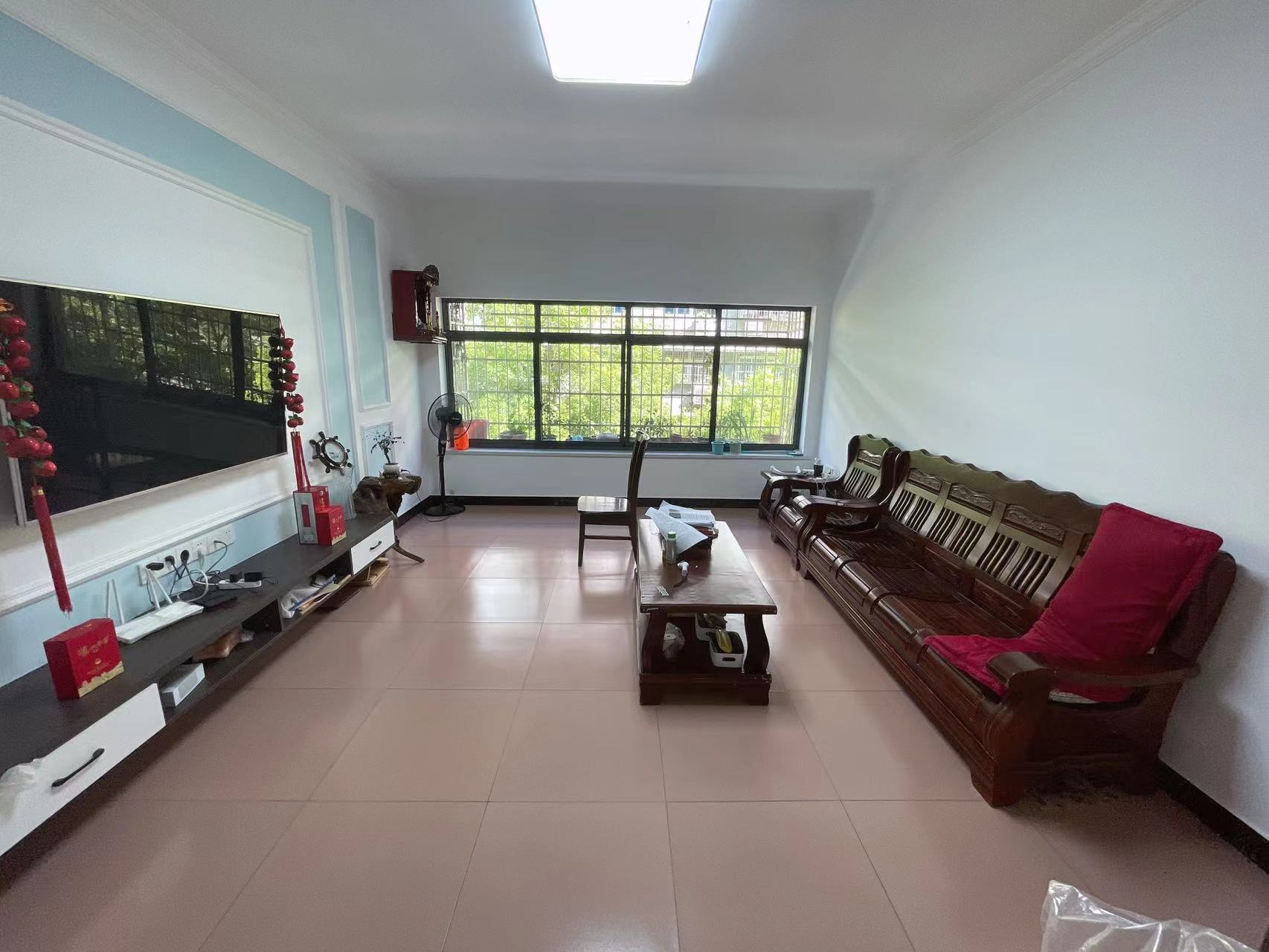 联谊怡沁园 3室2厅1卫 49.8万 联谊怡沁园 3室2厅1卫 49.8万室内图