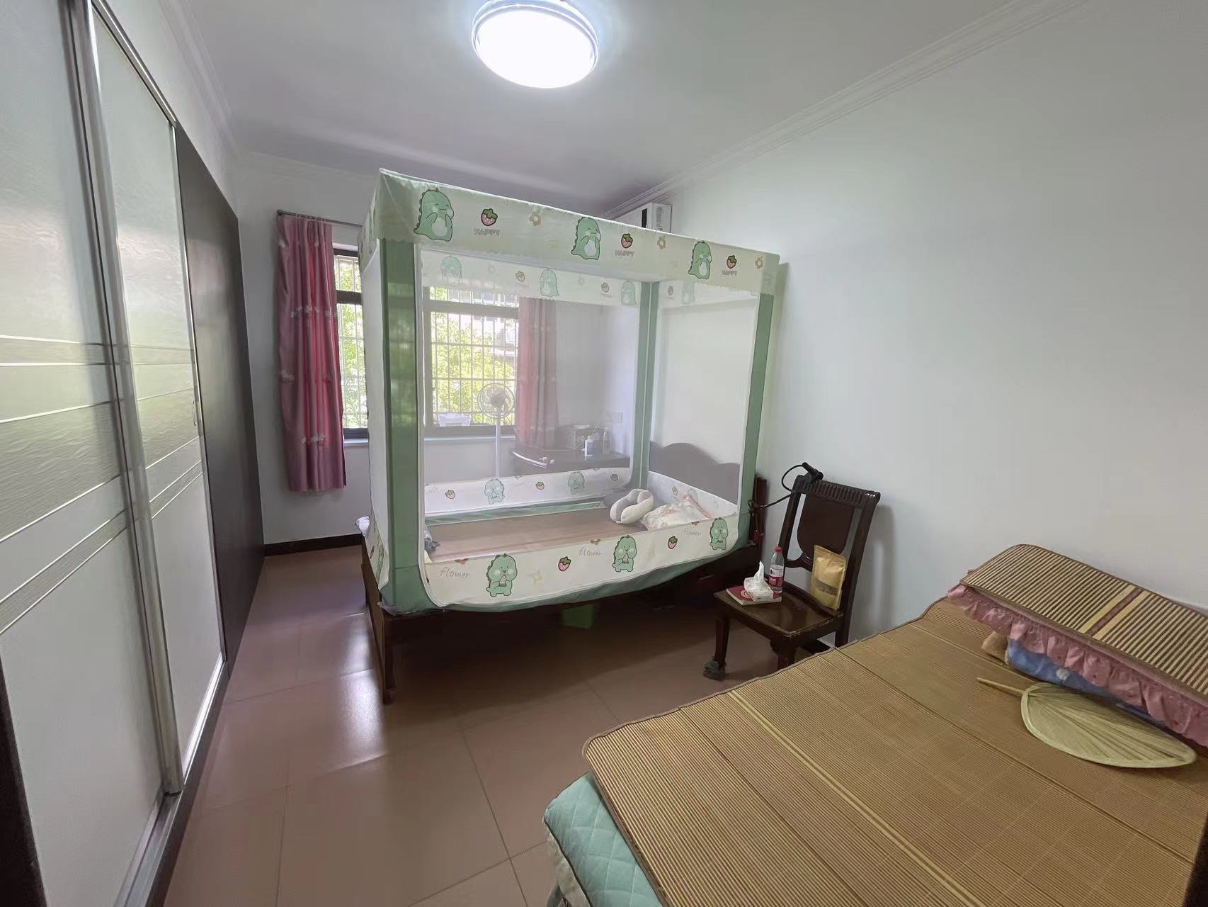 联谊怡沁园 3室2厅1卫 49.8万 联谊怡沁园 3室2厅1卫 49.8万室内图