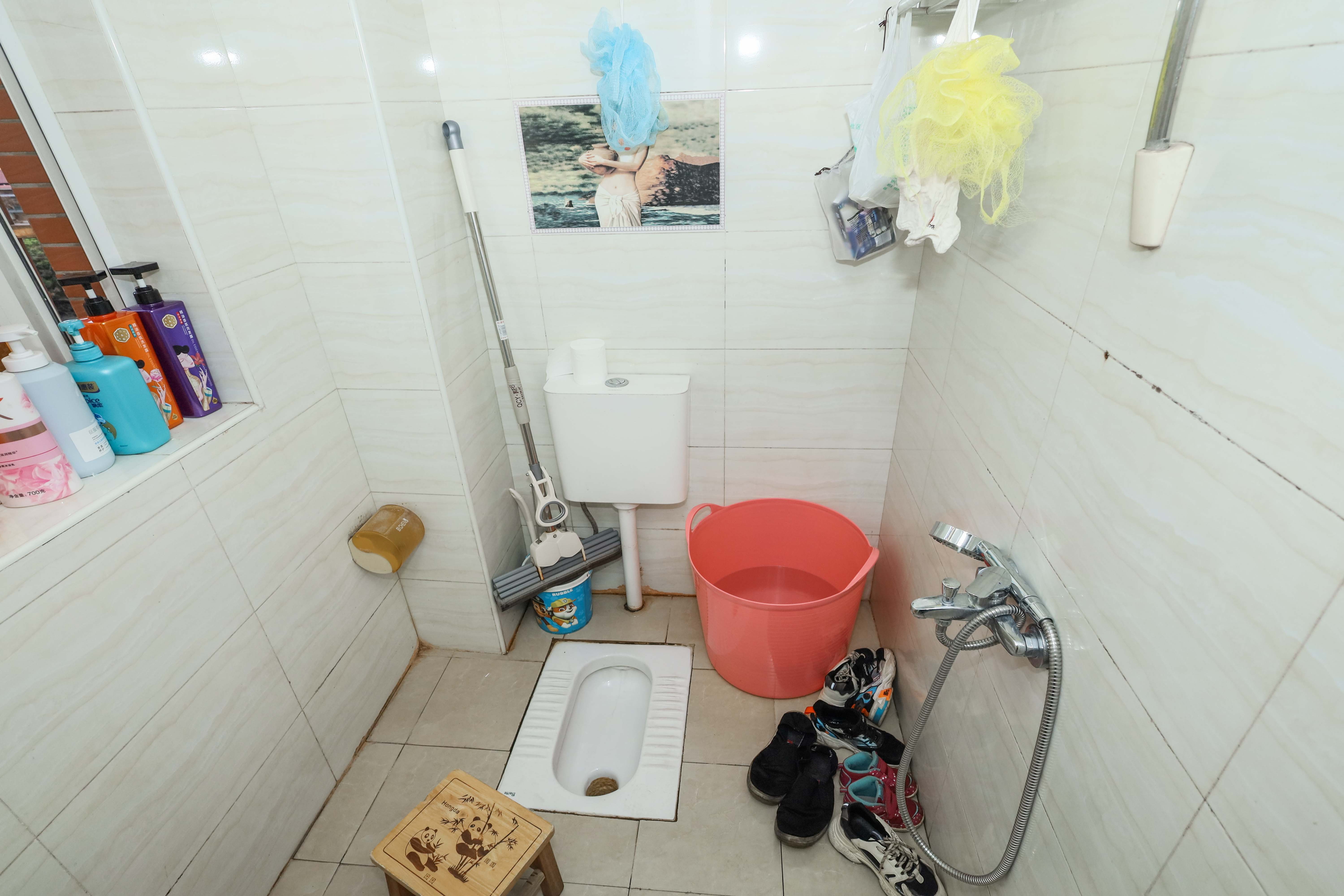 润芳园 2室2厅1卫 62.0万 润芳园 2室2厅1卫 62.0万卫生间