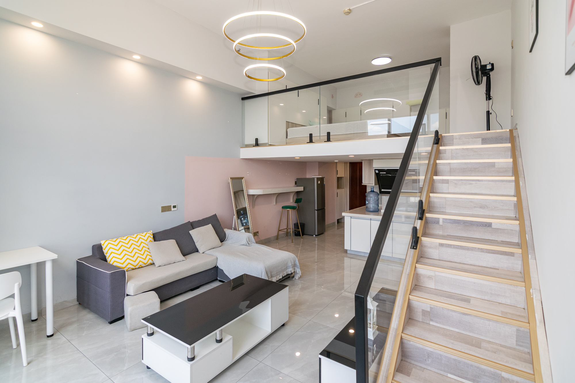 开利星空城市公馆  1室1厅1卫    25.0万 开利星空城市公馆  1室1厅1卫    25.0万客厅