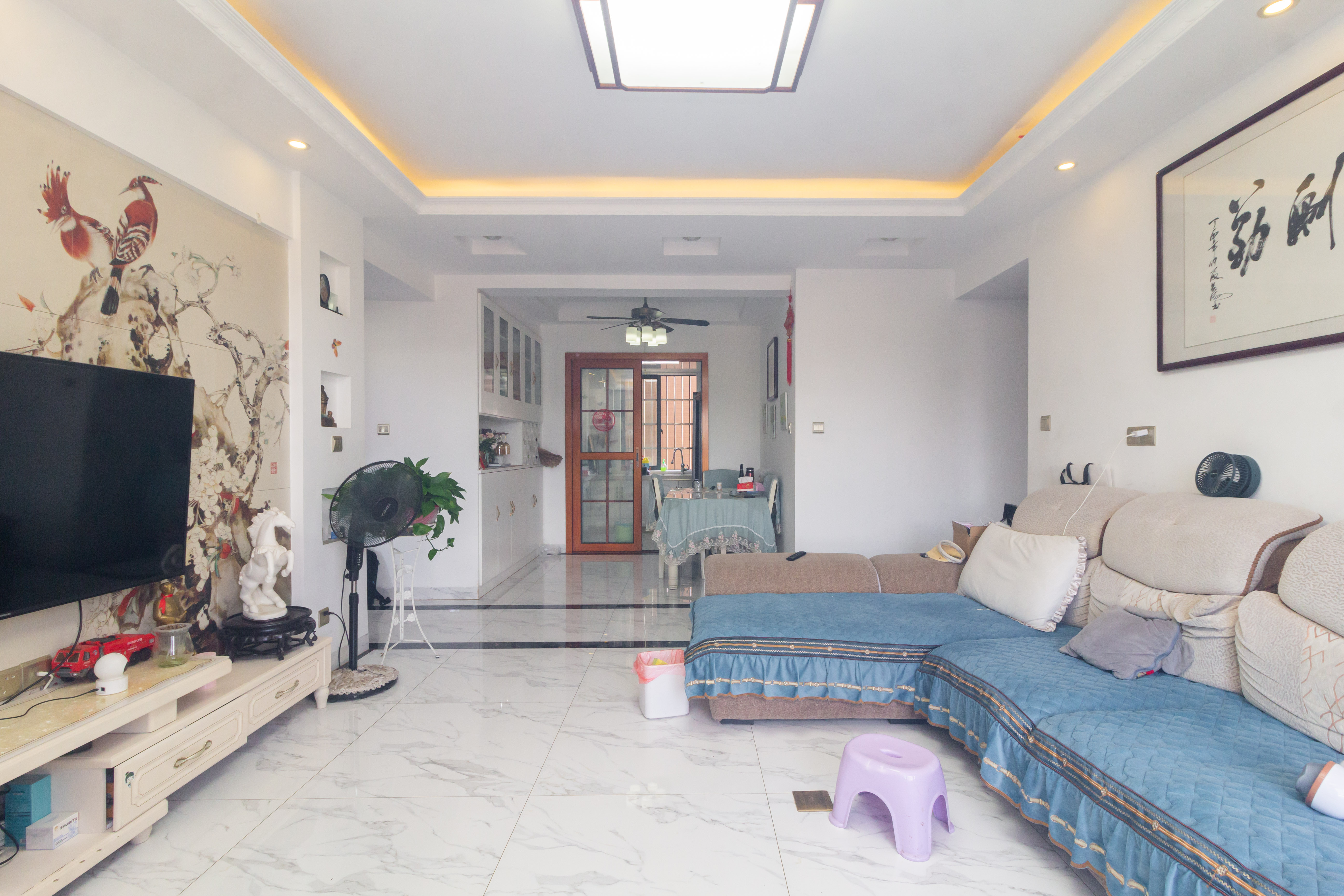 高林仕家 4室2厅2卫 81.8万 高林仕家 4室2厅2卫 81.8万客厅