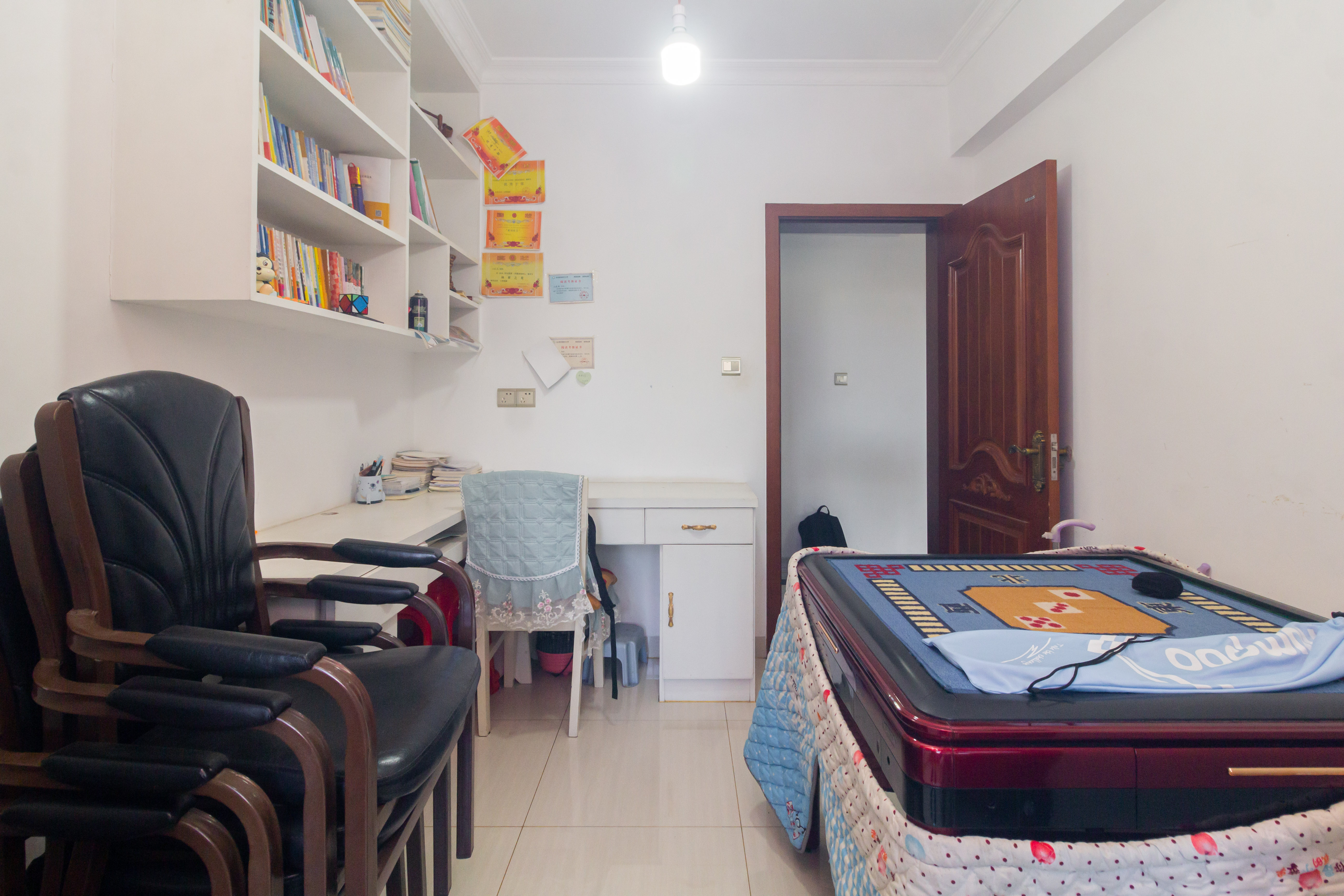 高林仕家 4室2厅2卫 81.8万 高林仕家 4室2厅2卫 81.8万卧室