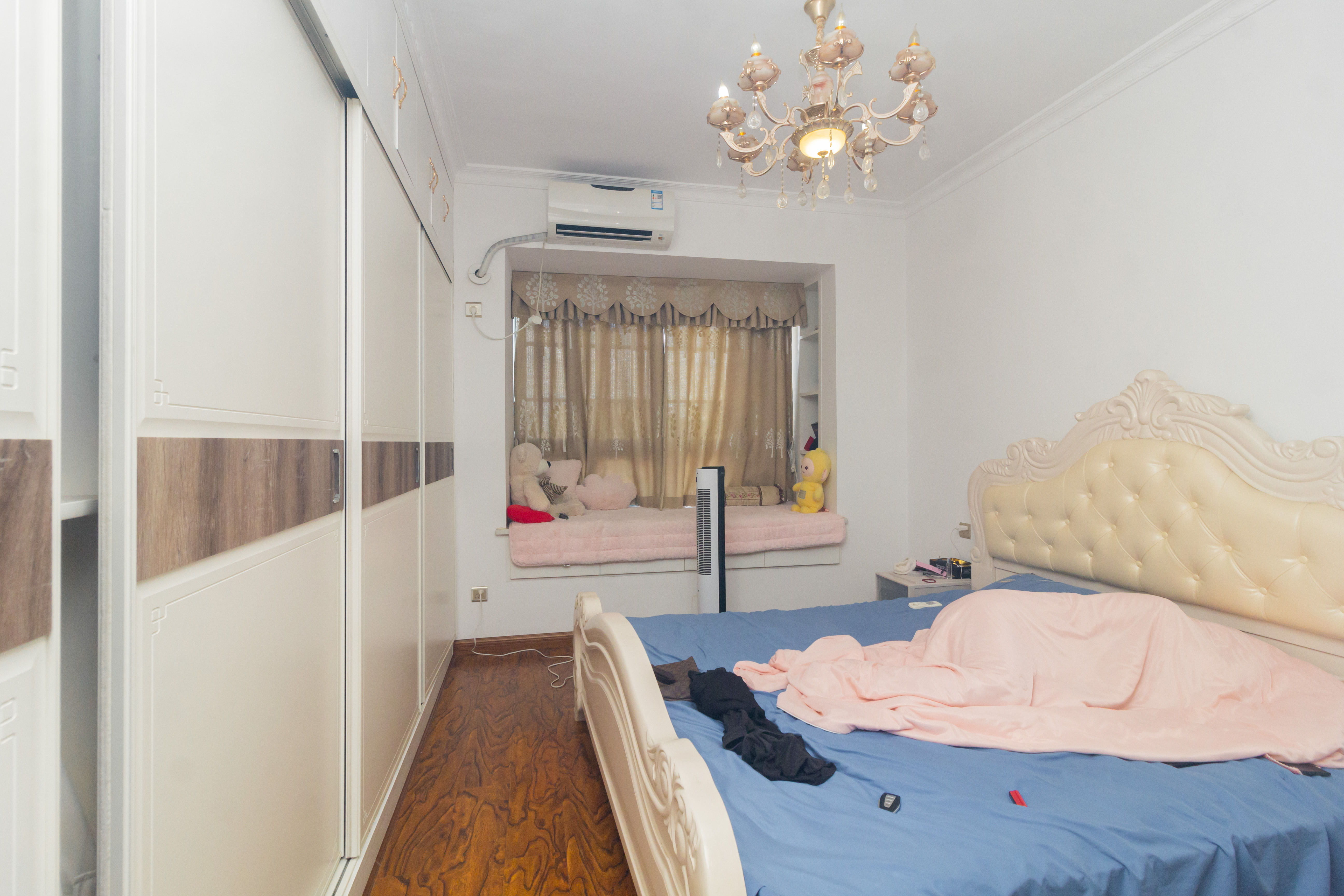 高林仕家 4室2厅2卫 81.8万 高林仕家 4室2厅2卫 81.8万卧室