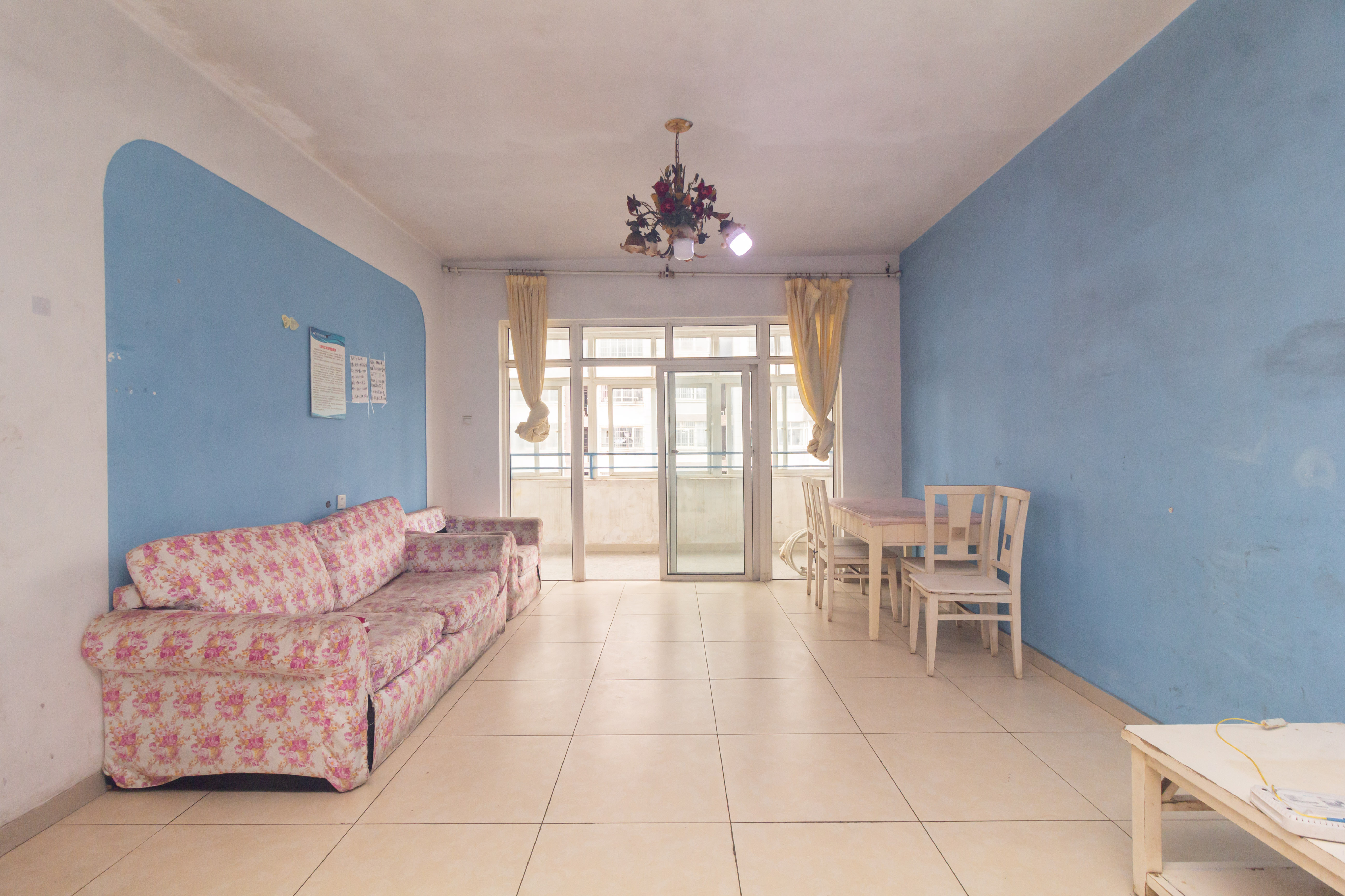 未来蜂巢 3室2厅2卫 58.8万 未来蜂巢 3室2厅2卫 58.8万客厅