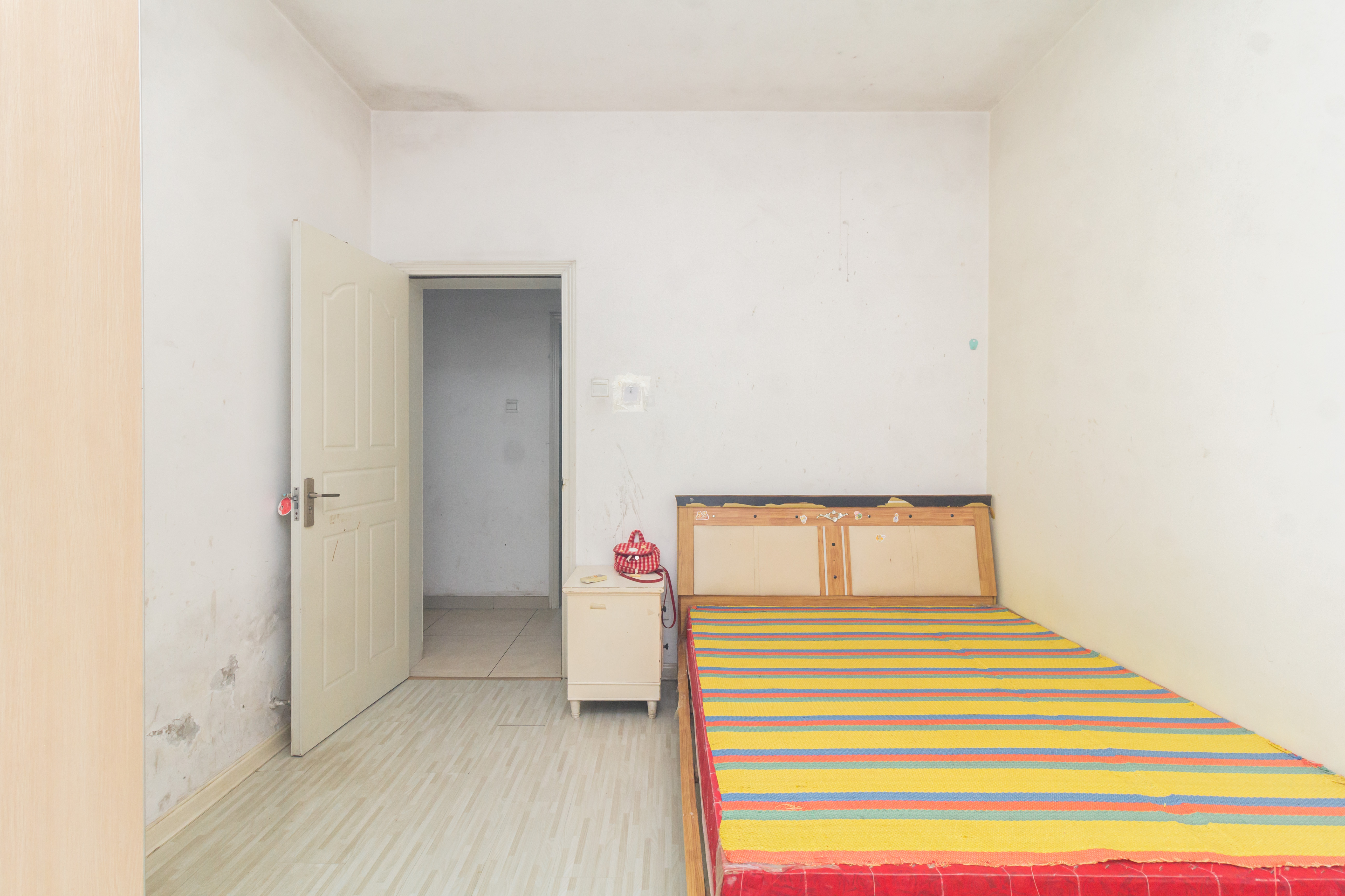 未来蜂巢 3室2厅2卫 58.8万 未来蜂巢 3室2厅2卫 58.8万卧室