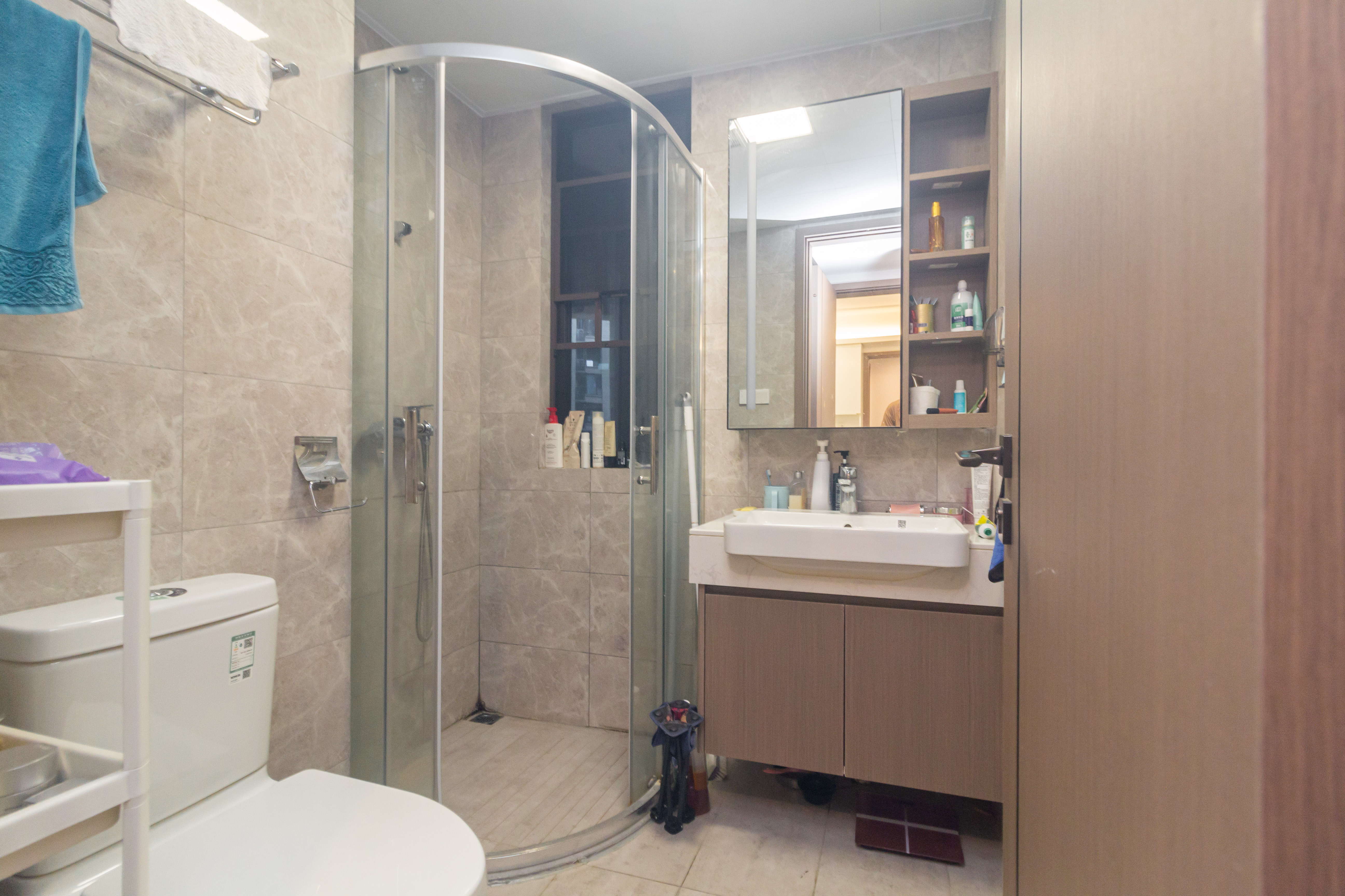 金茂建发观悦  3室2厅2卫    150.0万 金茂建发观悦  3室2厅2卫    150.0万卫生间